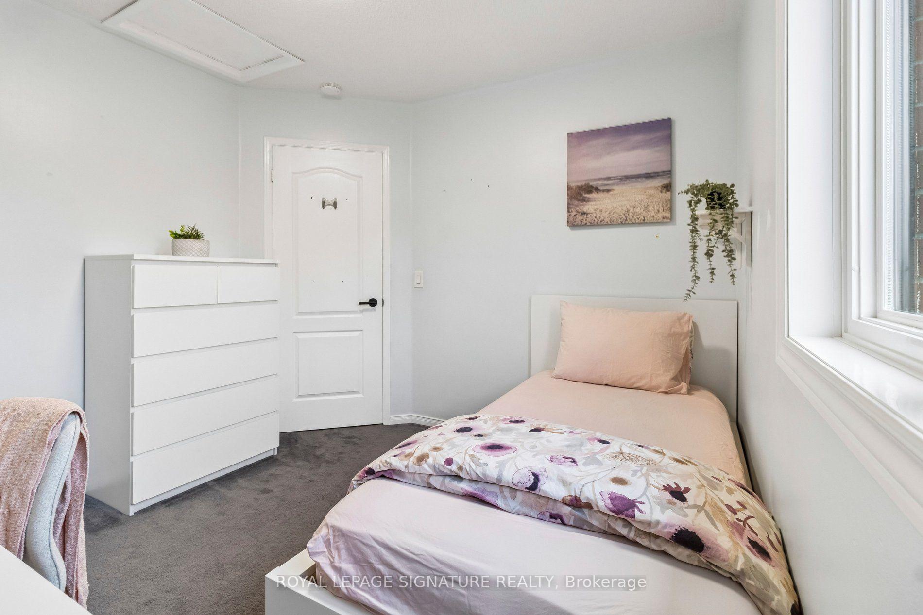 Photo 28 of 19 Ballymore Drive, Aurora, Bayview Wellington — HOMEH