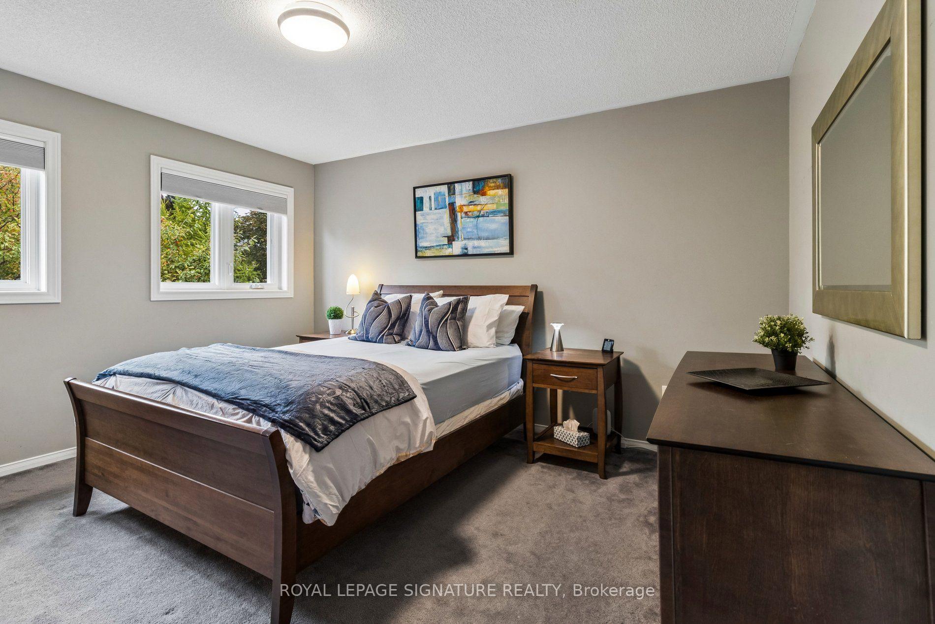 Photo 33 of 19 Ballymore Drive, Aurora, Bayview Wellington — HOMEH