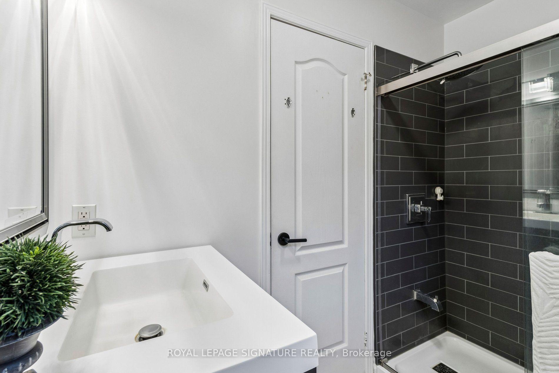Photo 36 of 19 Ballymore Drive, Aurora, Bayview Wellington — HOMEH