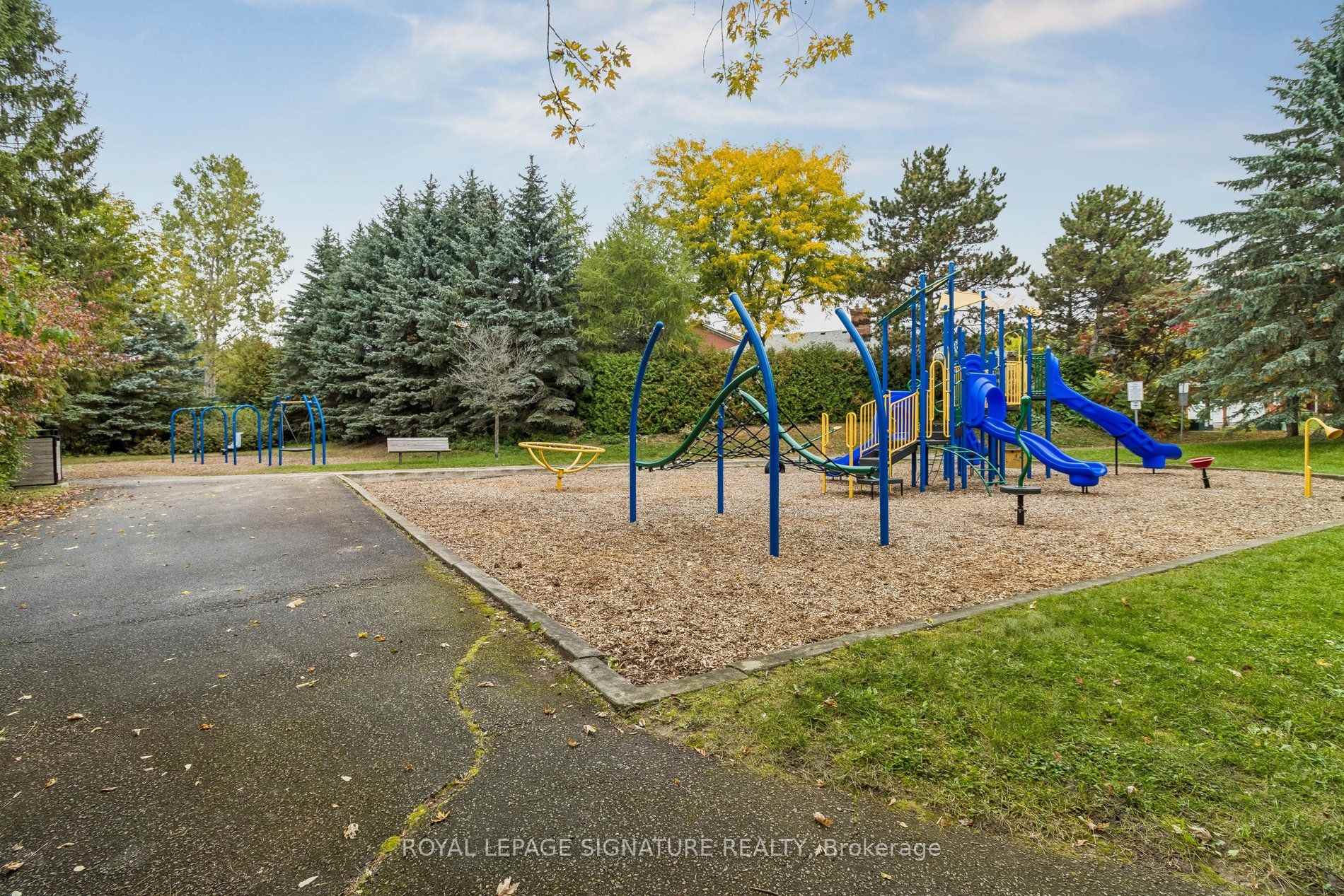 Photo 49 of 19 Ballymore Drive, Aurora, Bayview Wellington — HOMEH