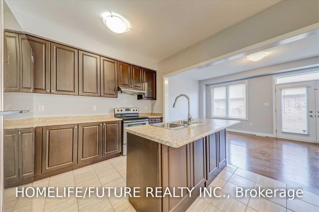 Photo 10 of Unit Main & 2nd, 212 Cornell Park Avenue, Markham, Cornell — HOMEH