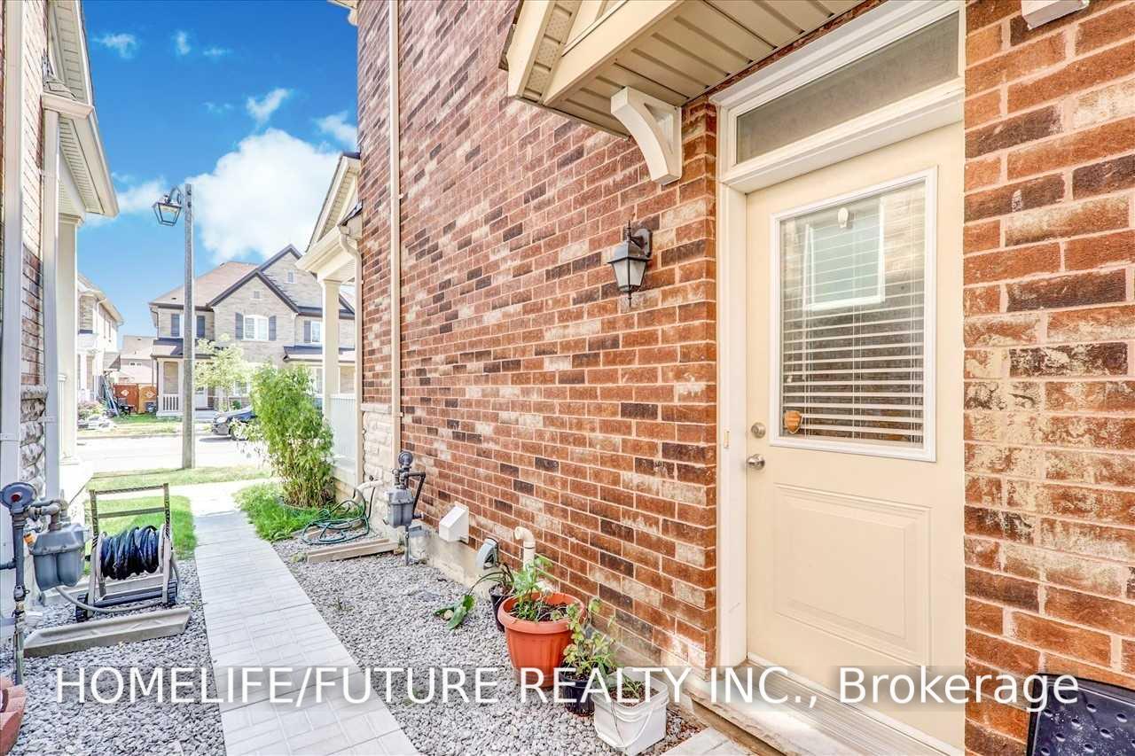 Photo 31 of Unit Main & 2nd, 212 Cornell Park Avenue, Markham, Cornell — HOMEH