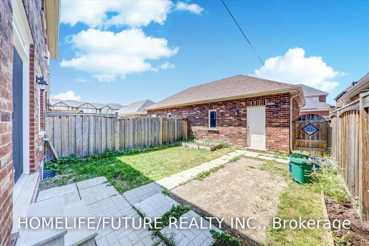 Photo 32 of Unit Main & 2nd, 212 Cornell Park Avenue, Markham, Cornell — HOMEH