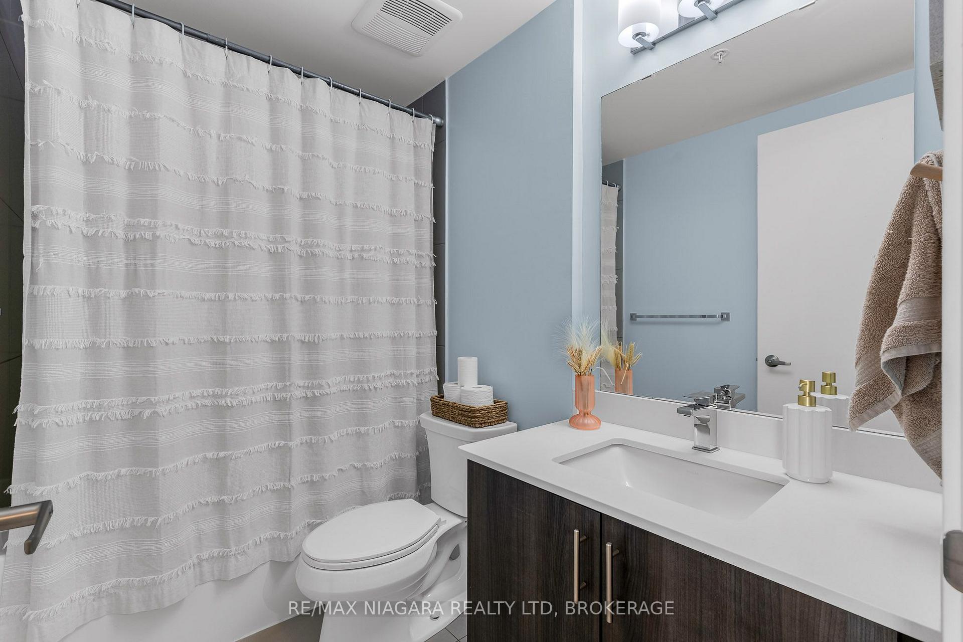 Photo 13 of Unit 7, 550 North Service Road, Grimsby, Grimsby Beach — HOMEH