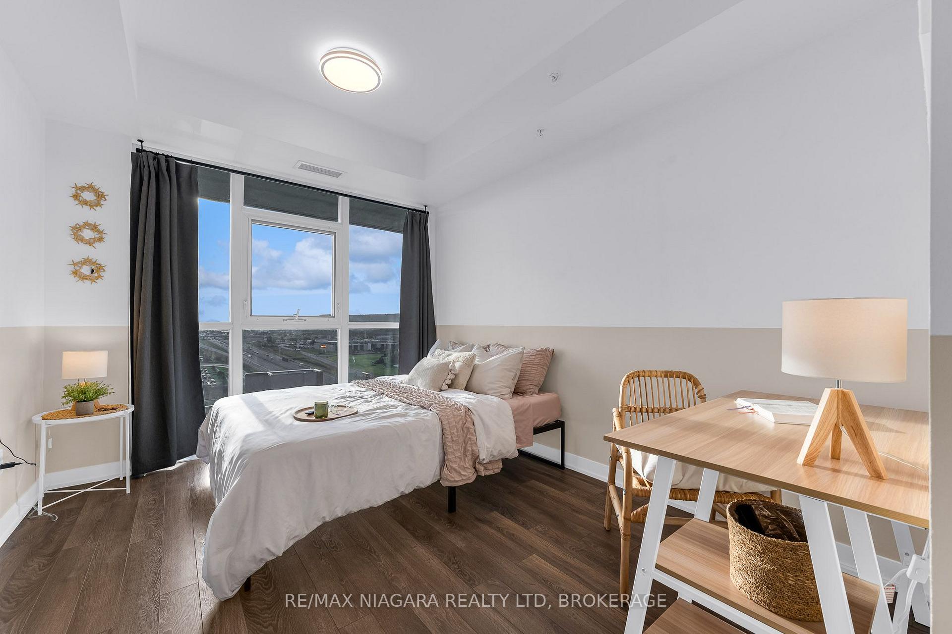 Photo 14 of Unit 7, 550 North Service Road, Grimsby, Grimsby Beach — HOMEH