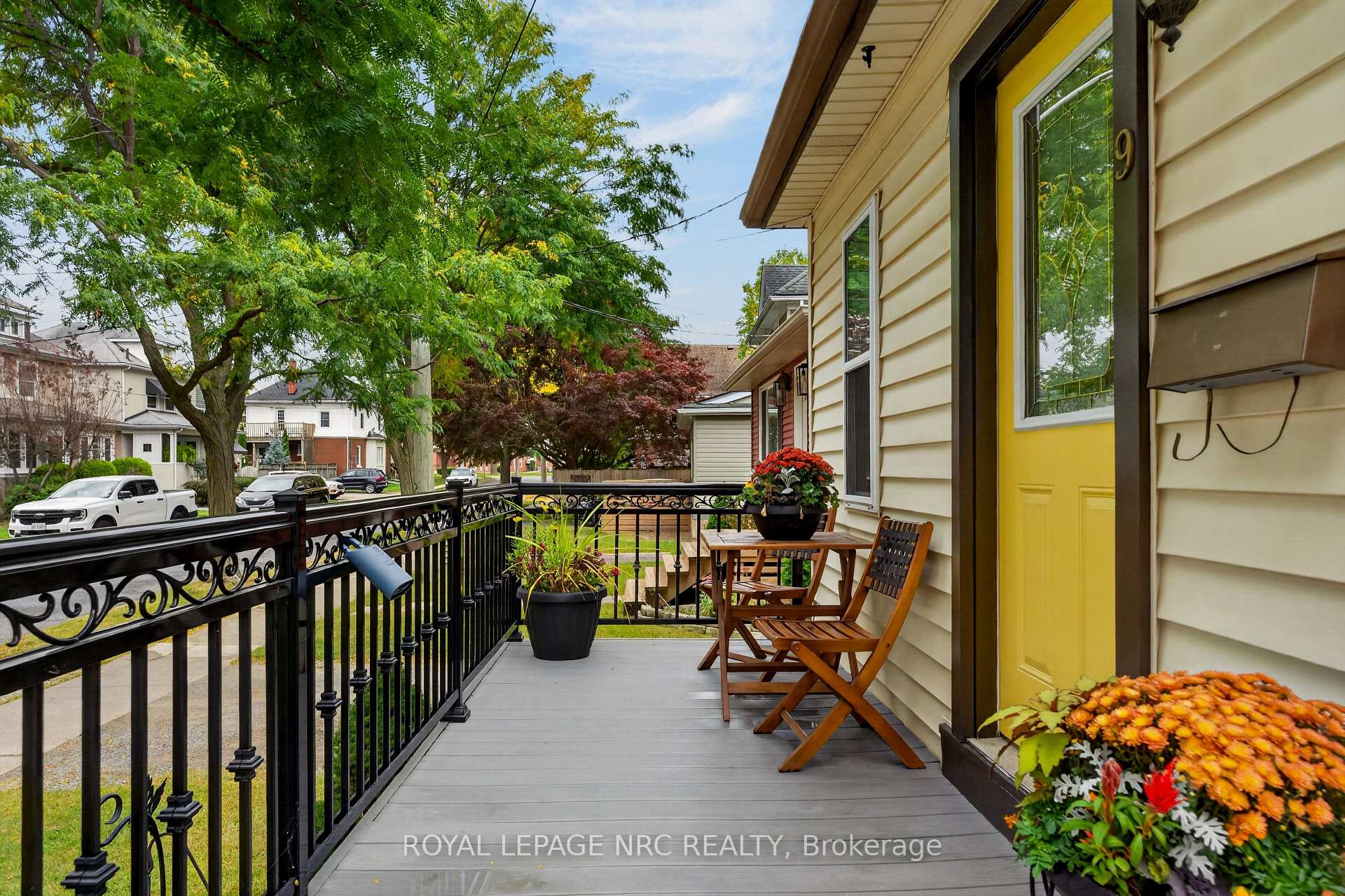Photo 2 of 9 Marmora Street, St. Catharines, E. Chester — HOMEH
