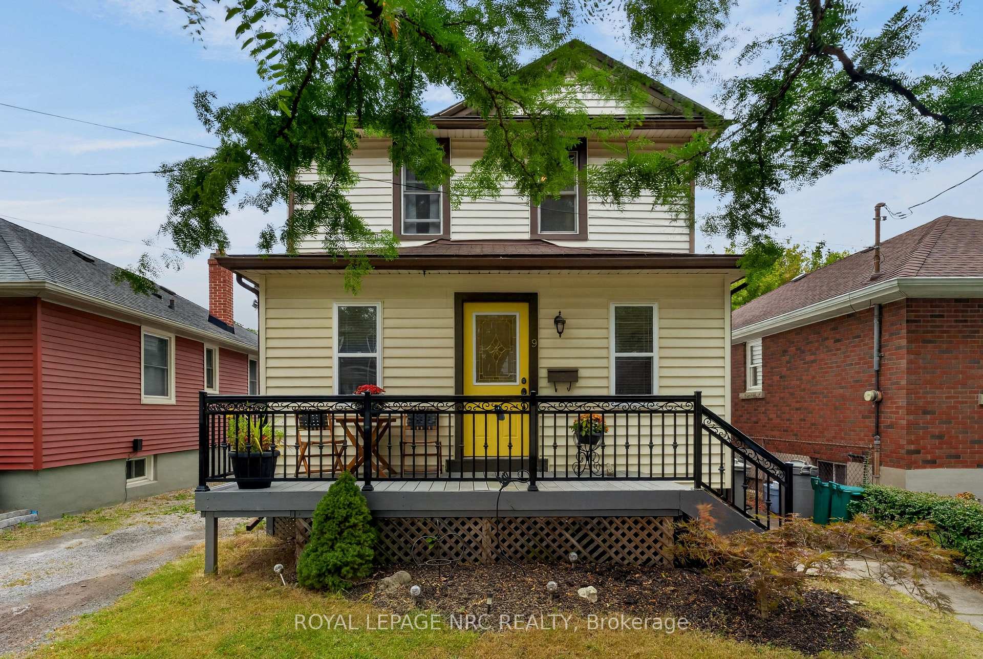 Photo 4 of 9 Marmora Street, St. Catharines, E. Chester — HOMEH