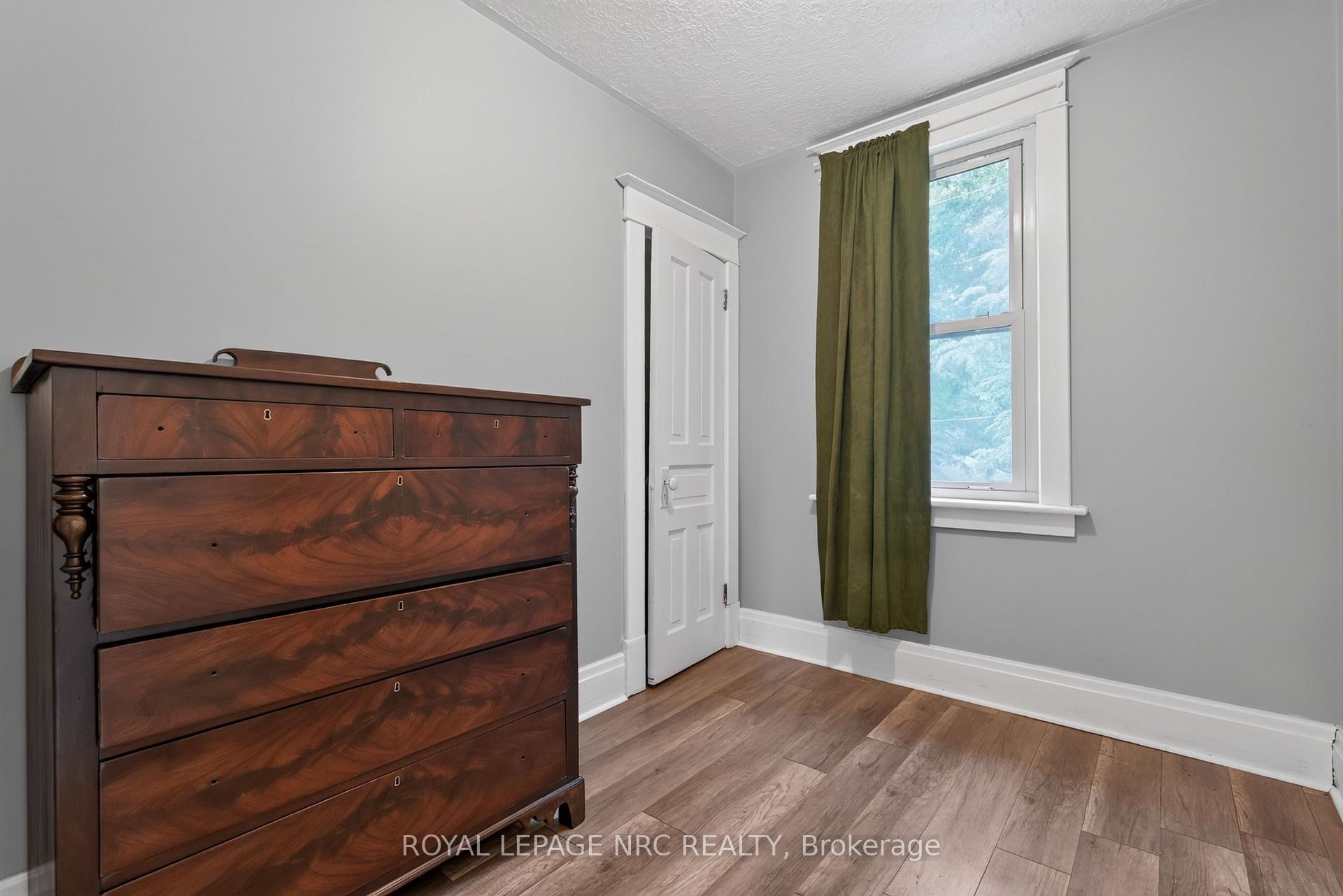 Photo 25 of 9 Marmora Street, St. Catharines, E. Chester — HOMEH