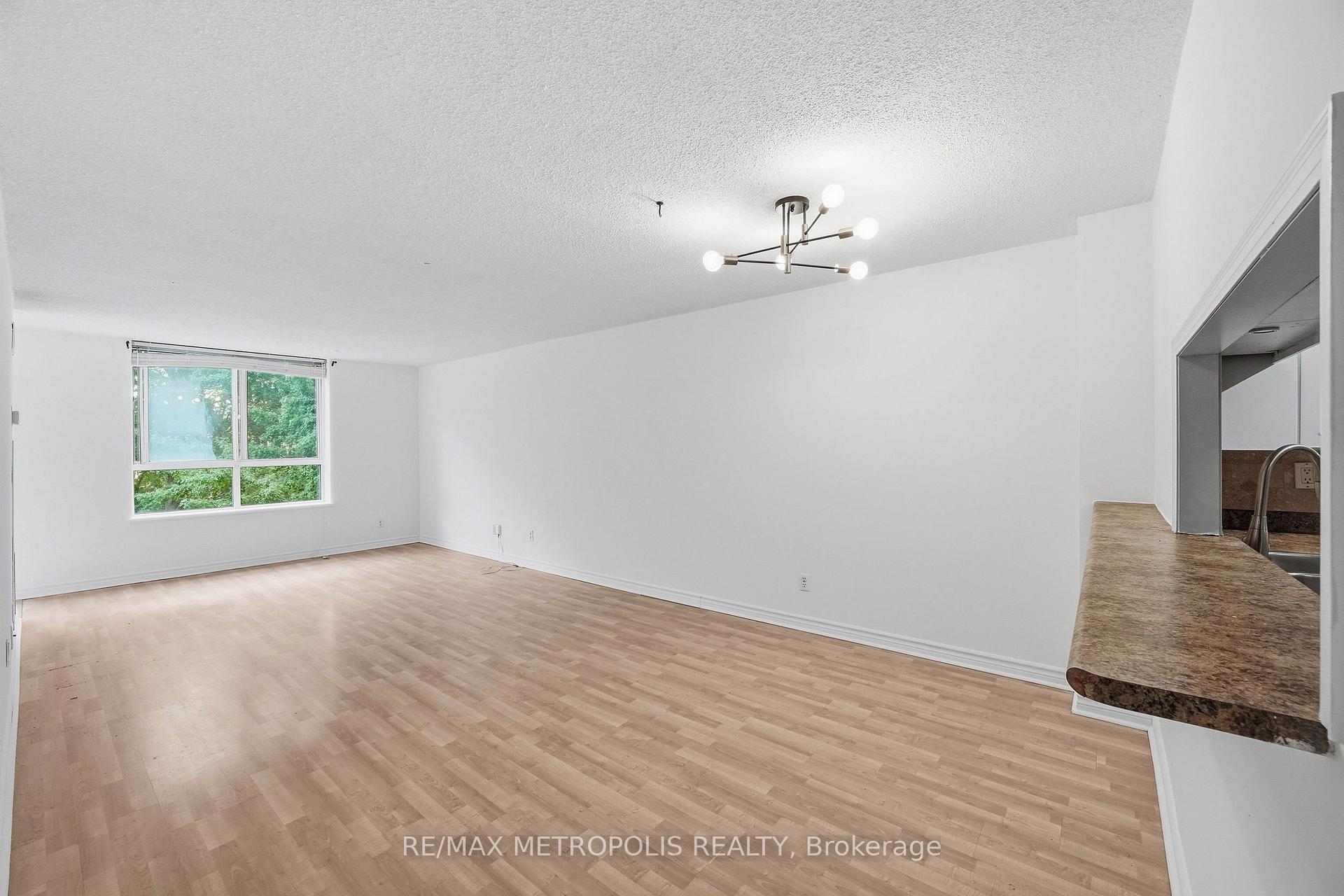 Photo 4 of Unit 409, 1485 Lakeshore Road E, Mississauga, Lakeview — HOMEH