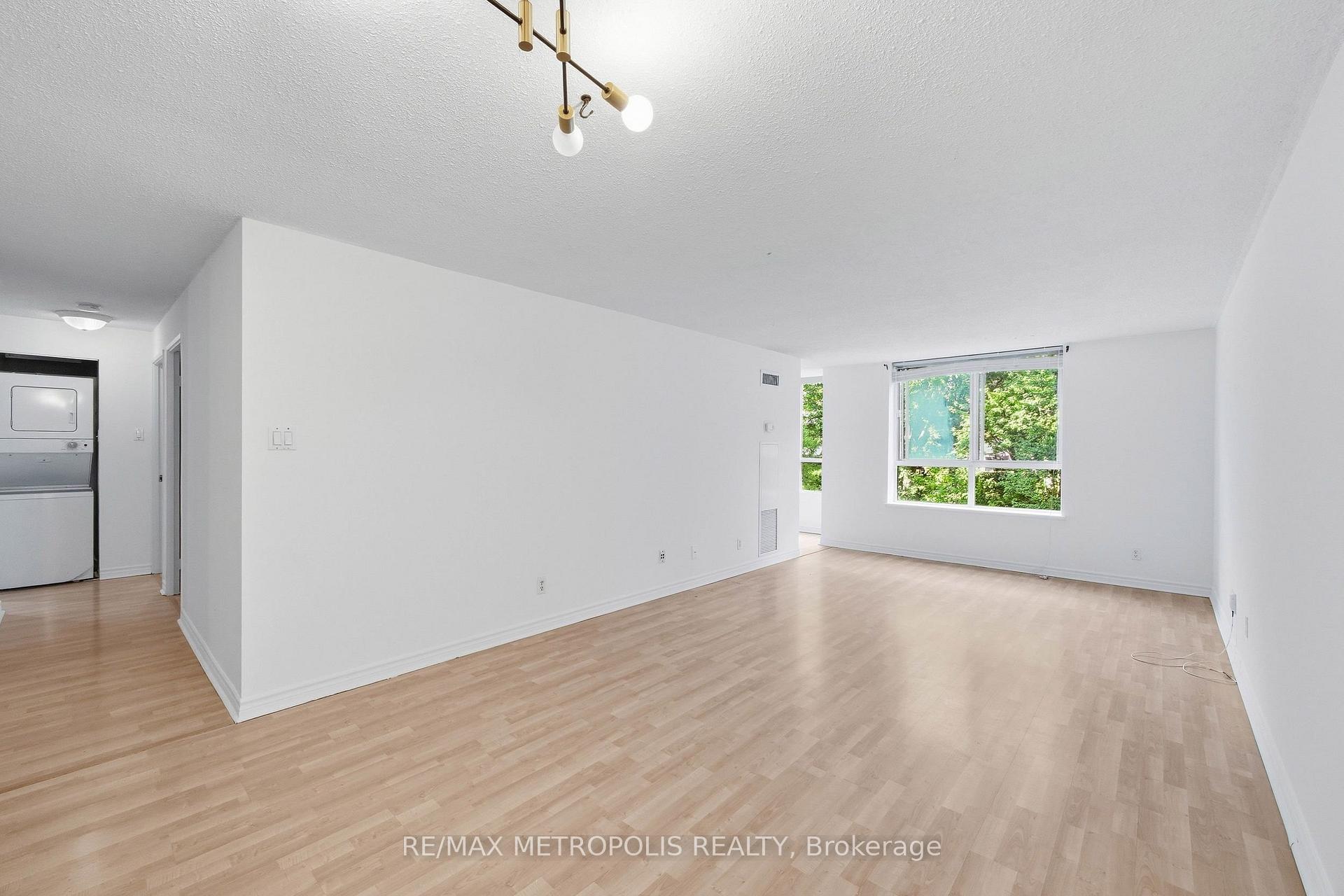 Photo 5 of Unit 409, 1485 Lakeshore Road E, Mississauga, Lakeview — HOMEH