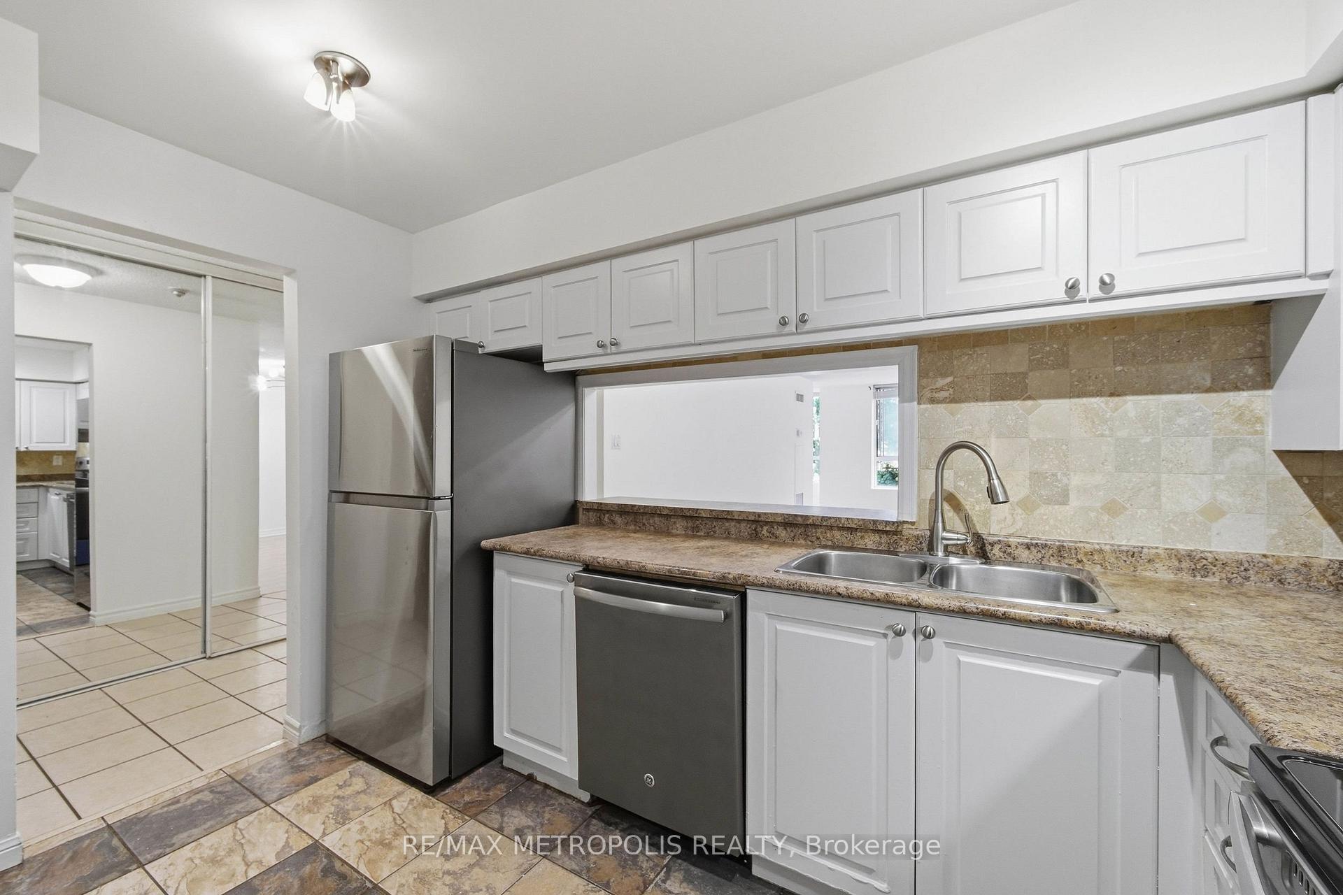 Photo 8 of Unit 409, 1485 Lakeshore Road E, Mississauga, Lakeview — HOMEH