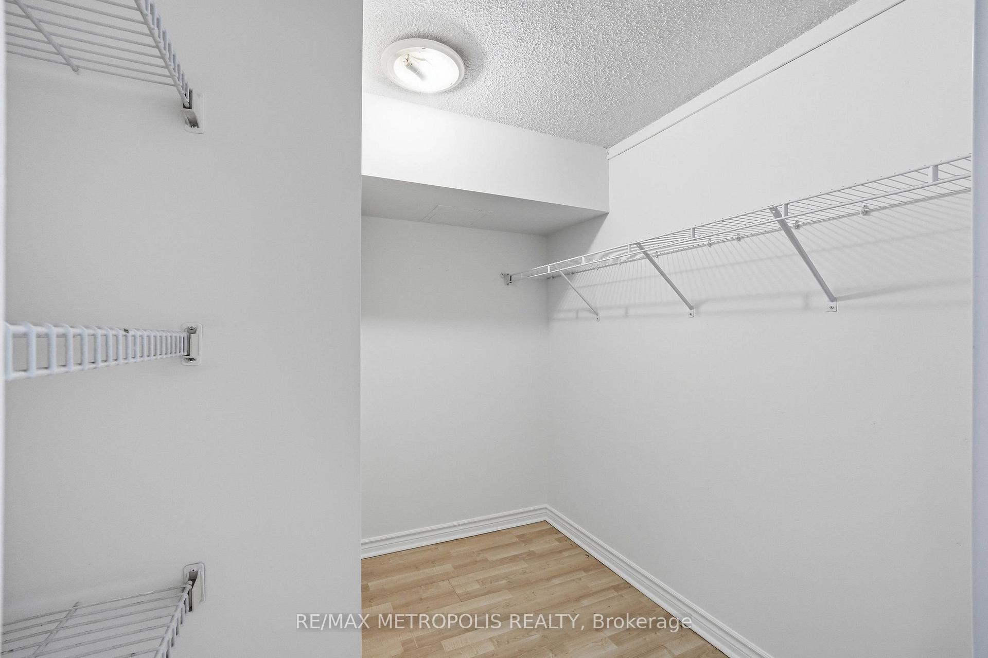 Photo 14 of Unit 409, 1485 Lakeshore Road E, Mississauga, Lakeview — HOMEH