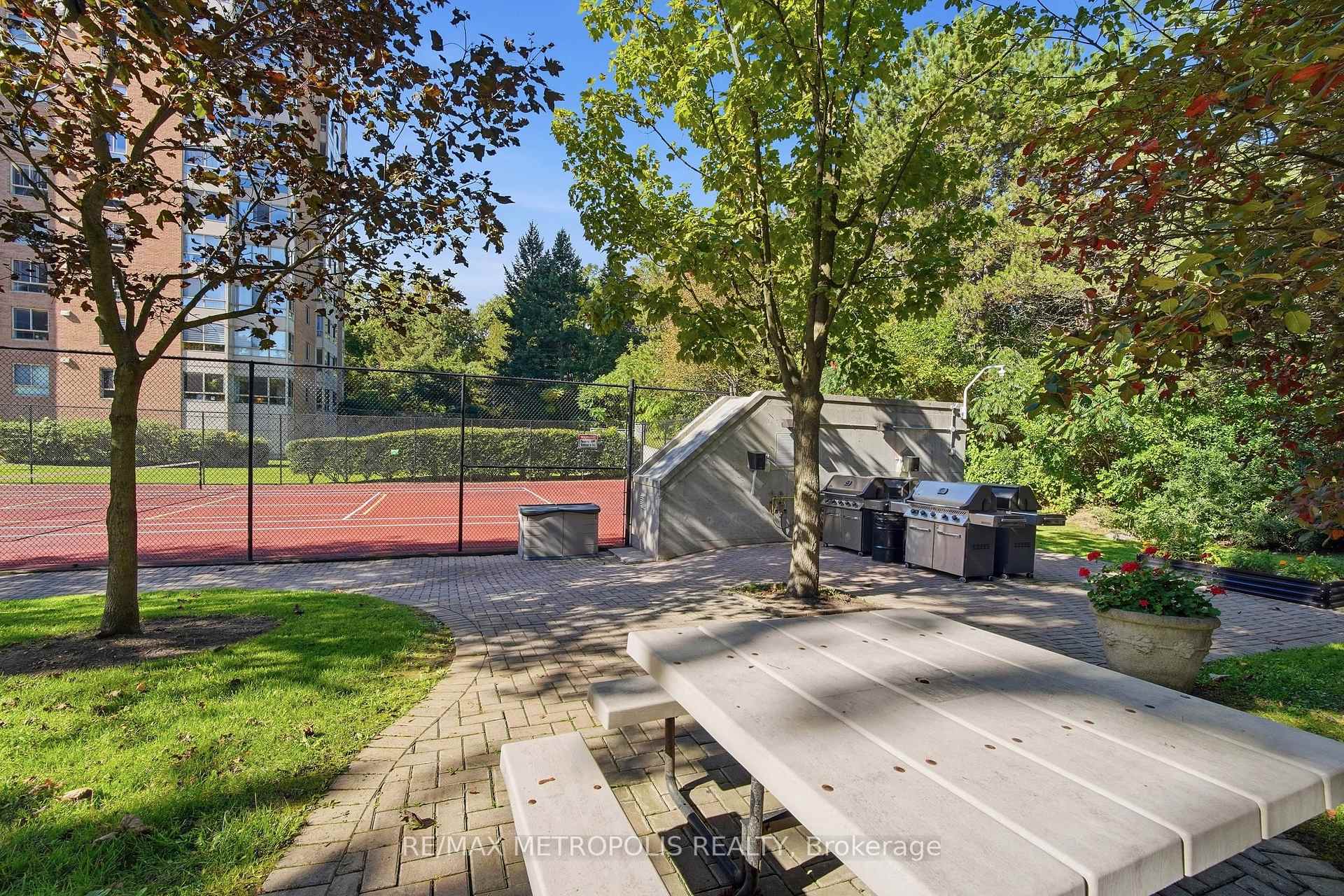 Photo 29 of Unit 409, 1485 Lakeshore Road E, Mississauga, Lakeview — HOMEH