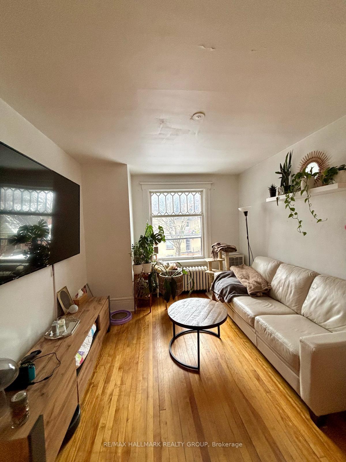 Photo 4 of Unit 3, 421 Lisgar Street, Ottawa, Ottawa Centre — HOMEH
