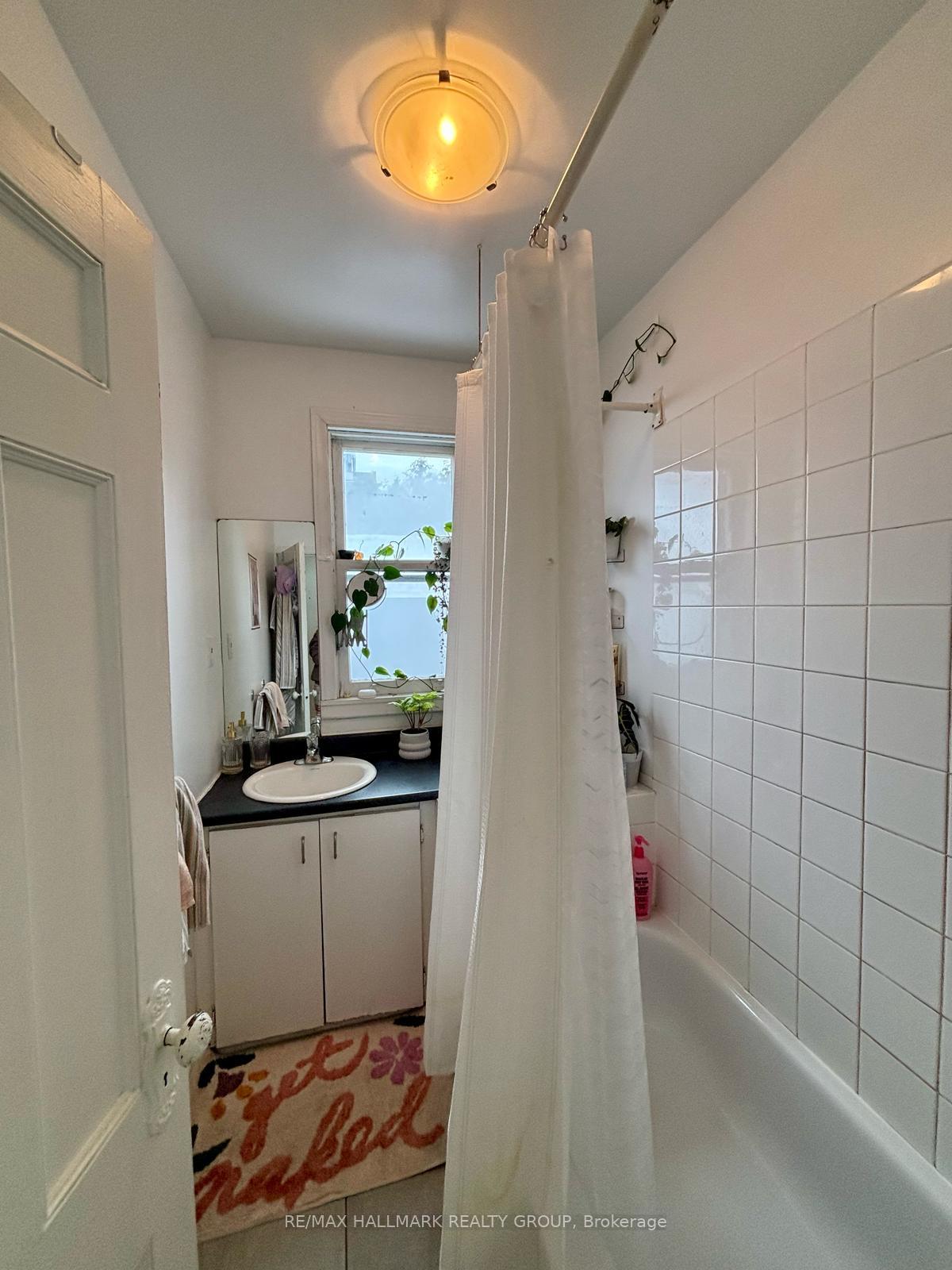 Photo 10 of Unit 3, 421 Lisgar Street, Ottawa, Ottawa Centre — HOMEH