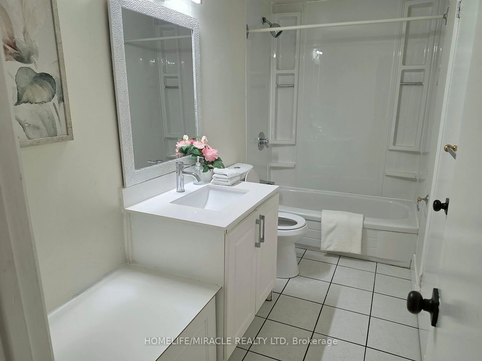 Photo 36 of 23 Alayne Crescent, London, South X — HOMEH