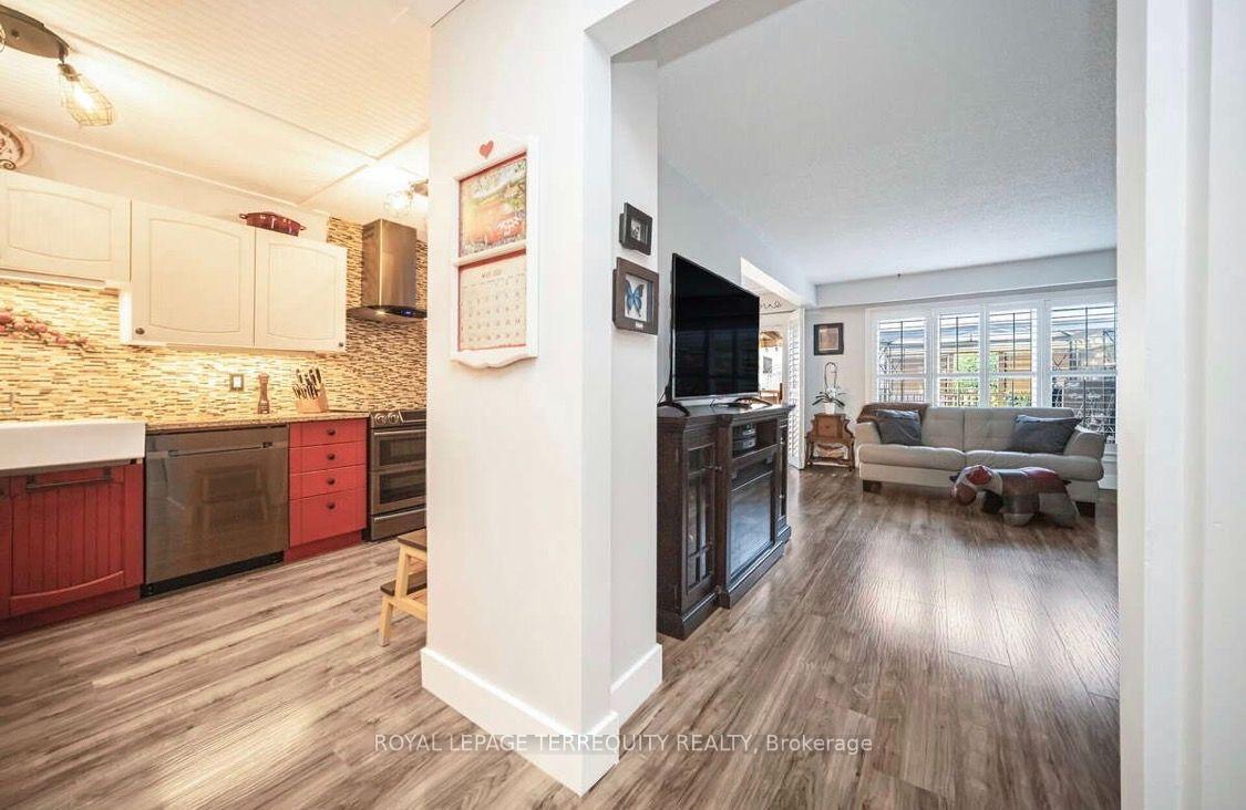 Photo 8 of 72 Carisbrooke Court, Brampton, Central Park — HOMEH