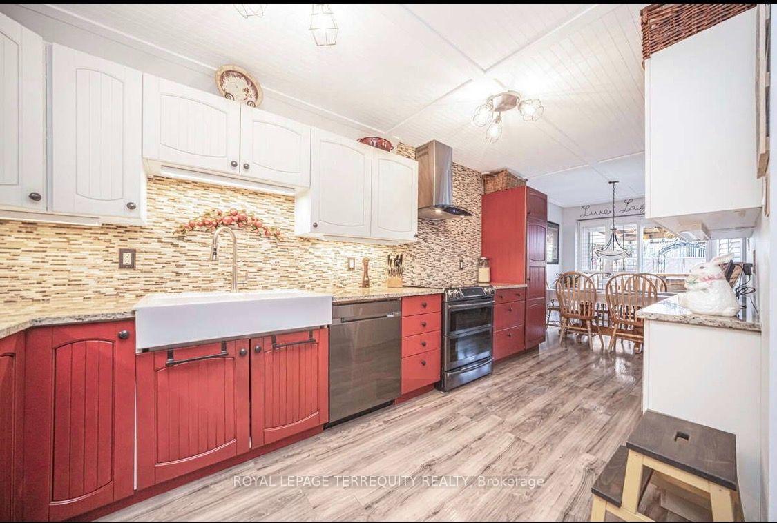 Photo 11 of 72 Carisbrooke Court, Brampton, Central Park — HOMEH
