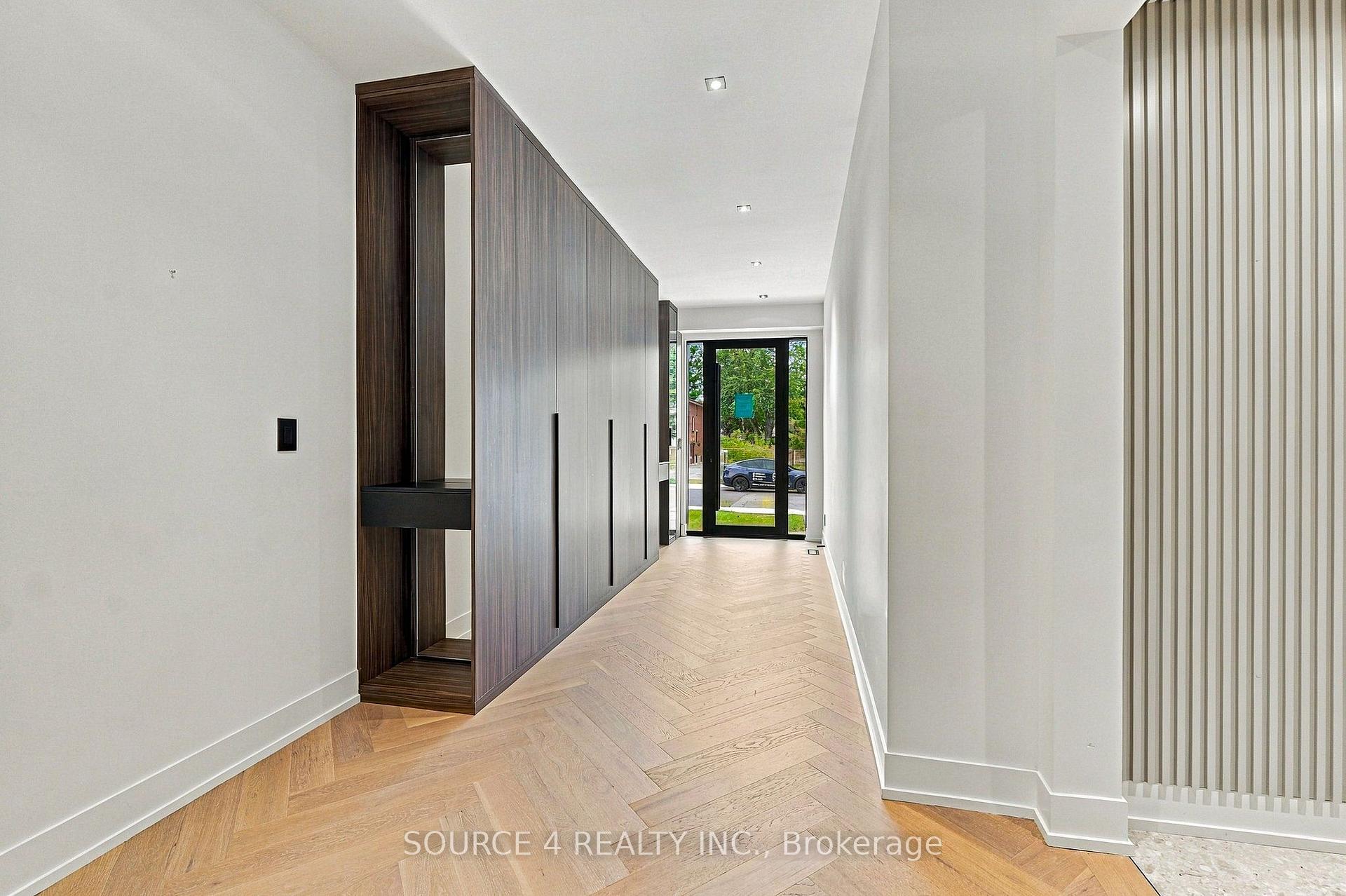 Photo 5 of 20B Broadview Avenue, Mississauga, Port Credit — HOMEH