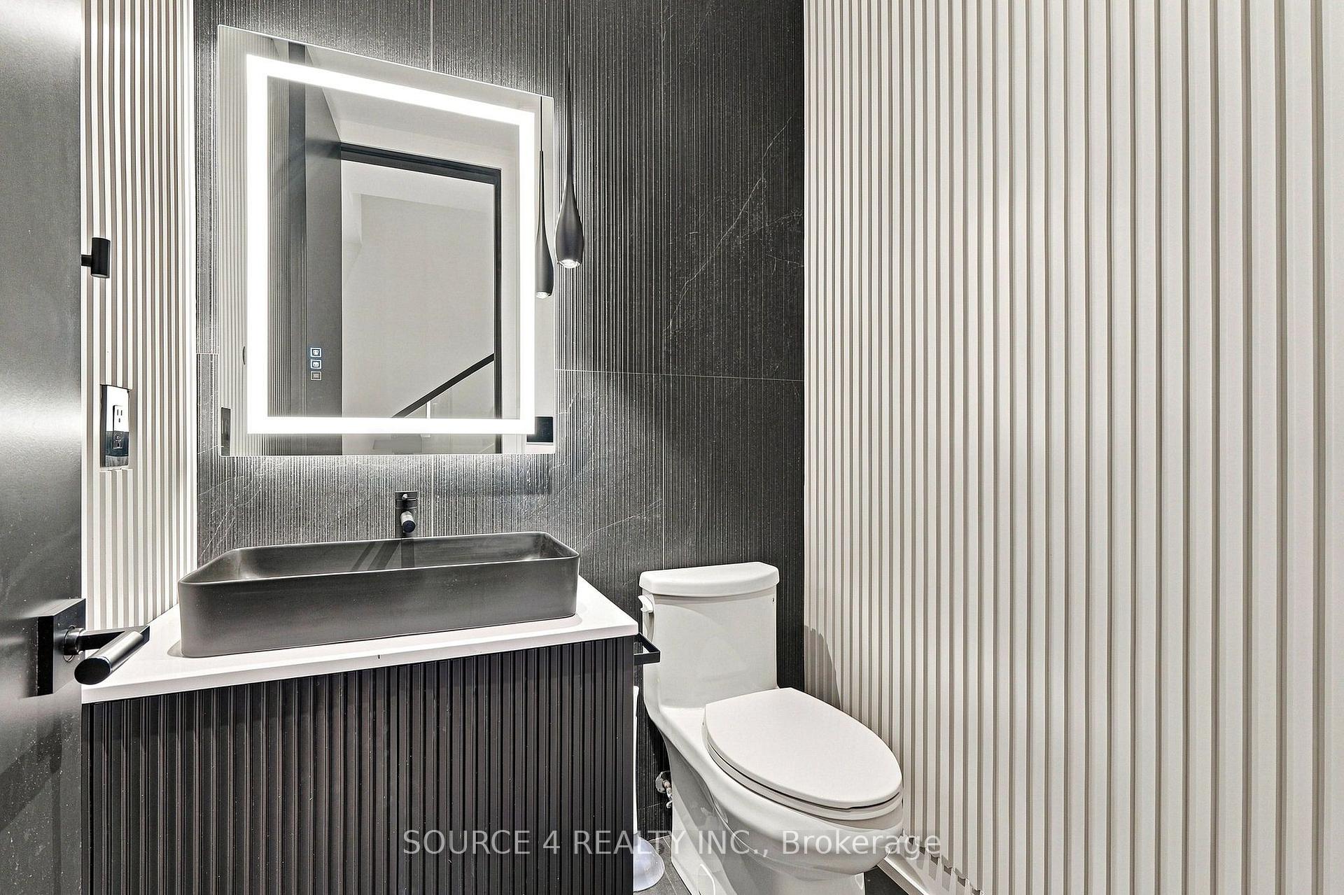 Photo 7 of 20B Broadview Avenue, Mississauga, Port Credit — HOMEH
