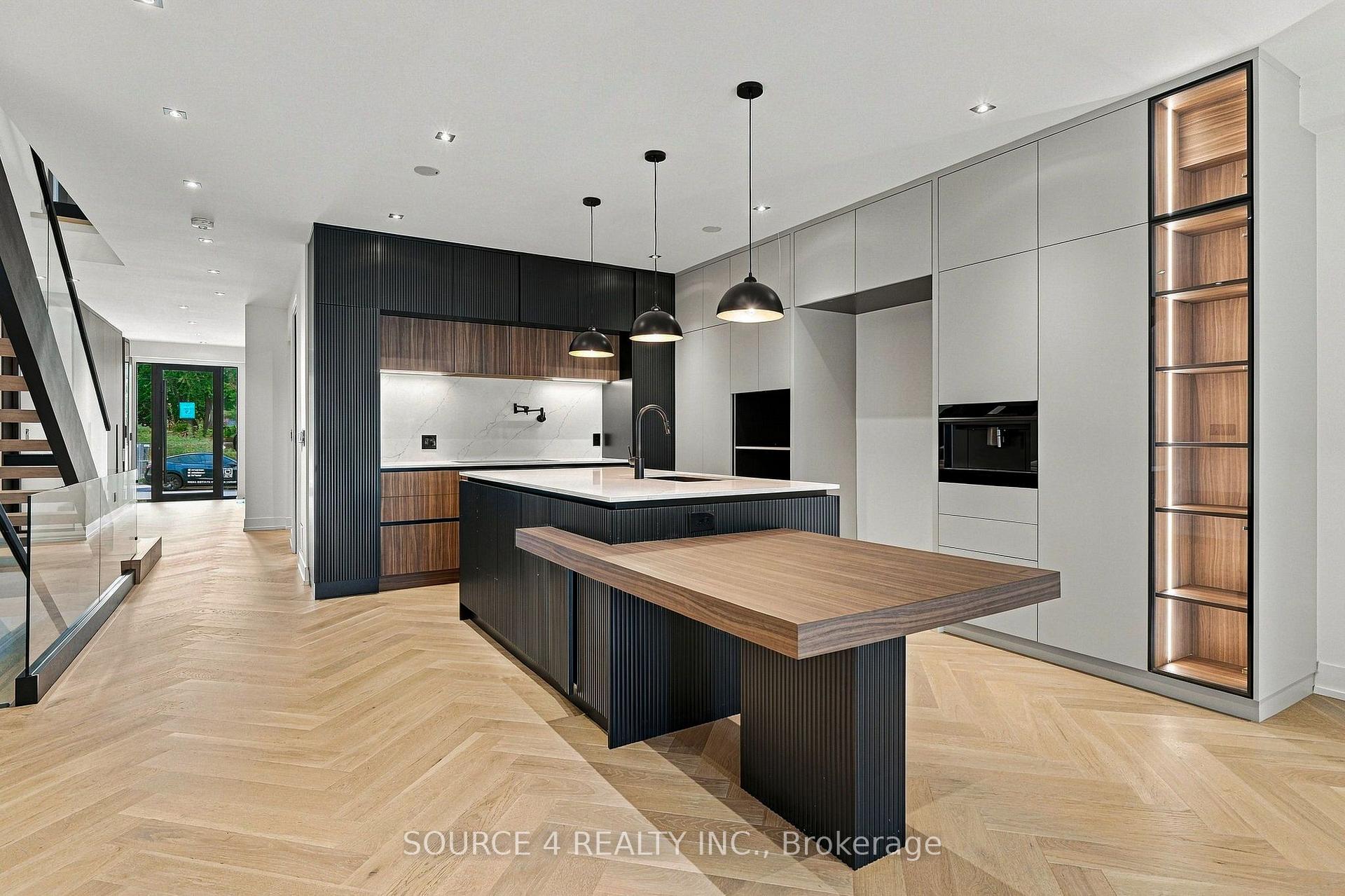Photo 13 of 20B Broadview Avenue, Mississauga, Port Credit — HOMEH