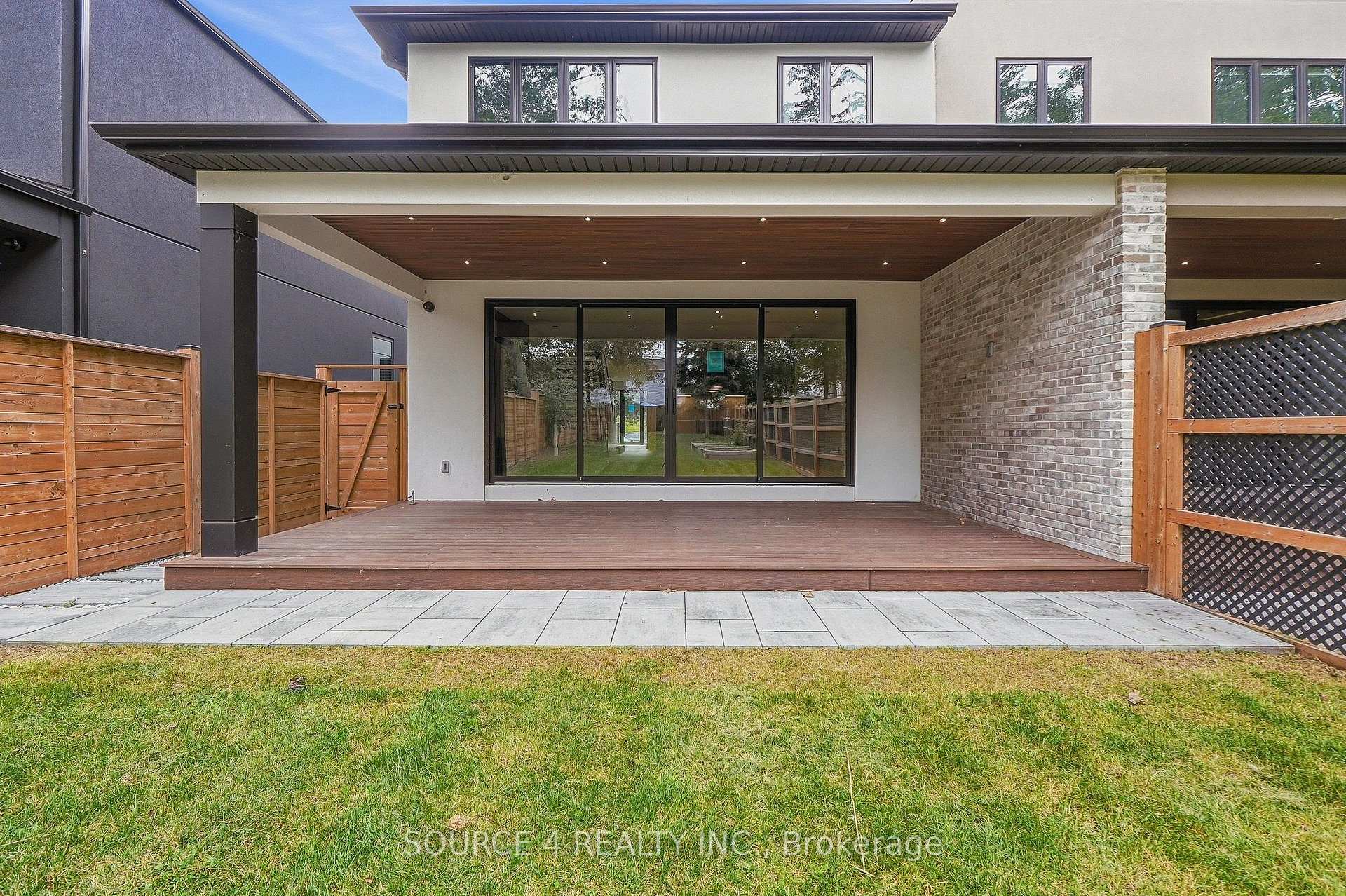 Photo 44 of 20B Broadview Avenue, Mississauga, Port Credit — HOMEH