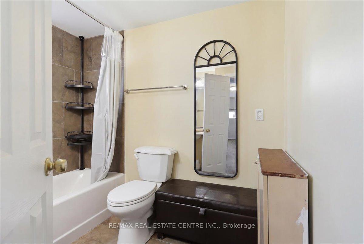 Photo 9 of 233 King Street, Welland, Welland Downtown — HOMEH