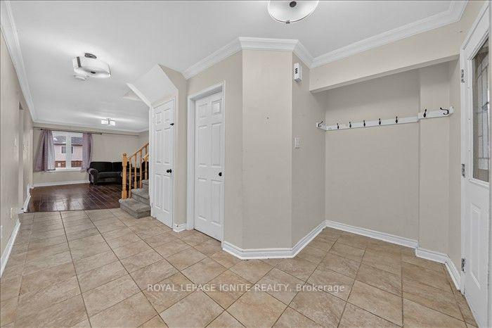 Photo 7 of 8 Vail Meadows Crescent, Clarington, Bowmanville — HOMEH