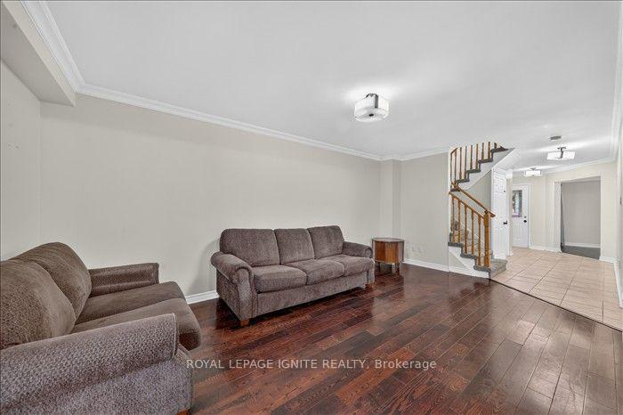 Photo 16 of 8 Vail Meadows Crescent, Clarington, Bowmanville — HOMEH