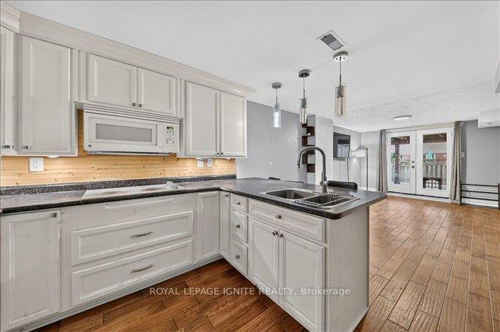 Photo 34 of 8 Vail Meadows Crescent, Clarington, Bowmanville — HOMEH