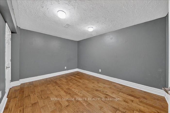 Photo 35 of 8 Vail Meadows Crescent, Clarington, Bowmanville — HOMEH