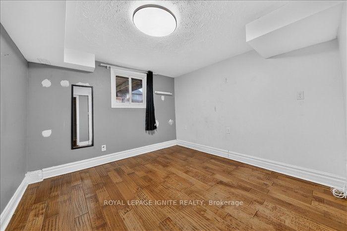 Photo 38 of 8 Vail Meadows Crescent, Clarington, Bowmanville — HOMEH