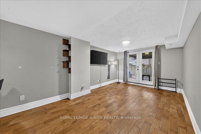 Photo 40 of 8 Vail Meadows Crescent, Clarington, Bowmanville — HOMEH