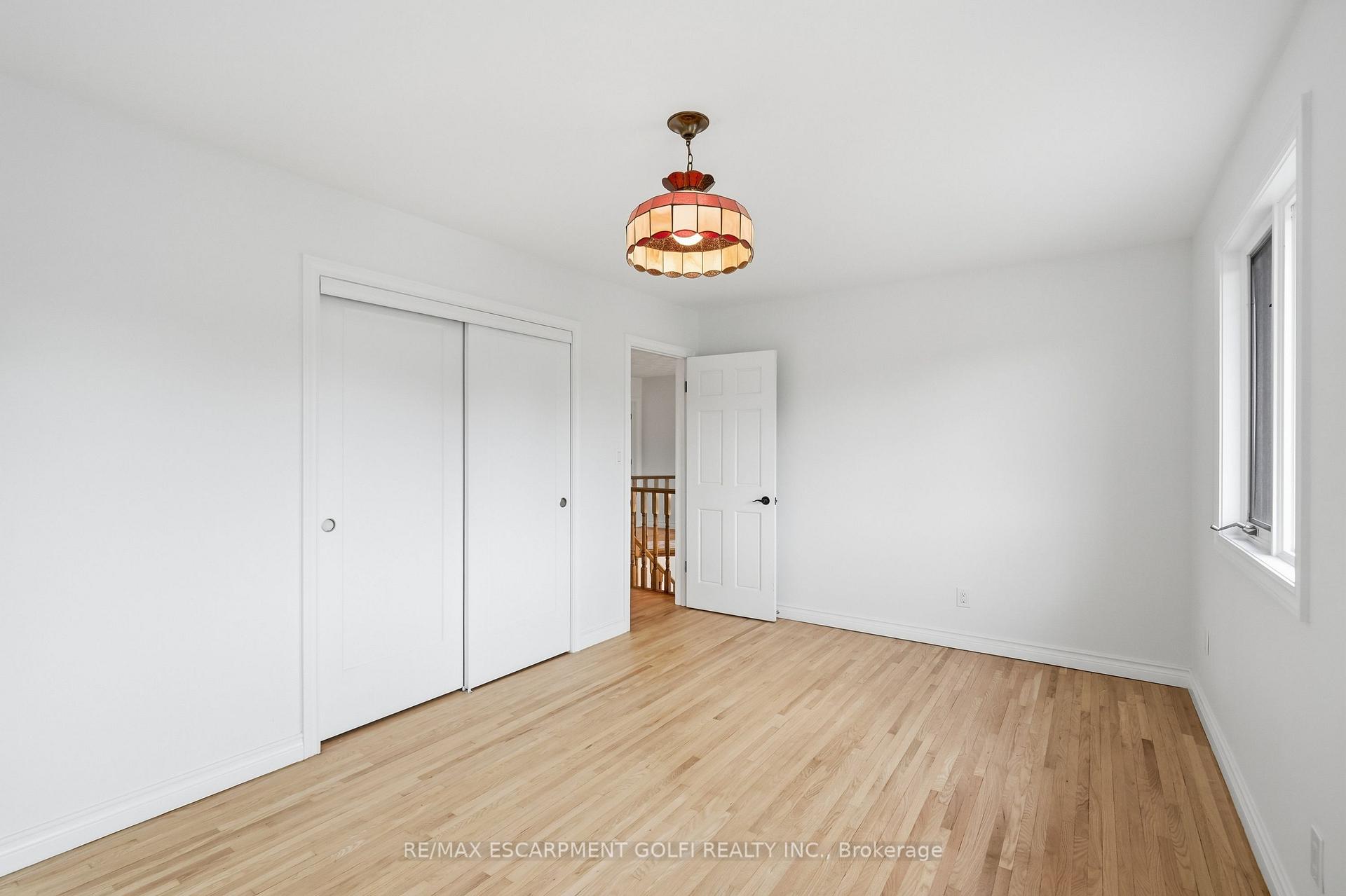 Photo 15 of 42 Fox Run, Brantford, Greenbrier — HOMEH