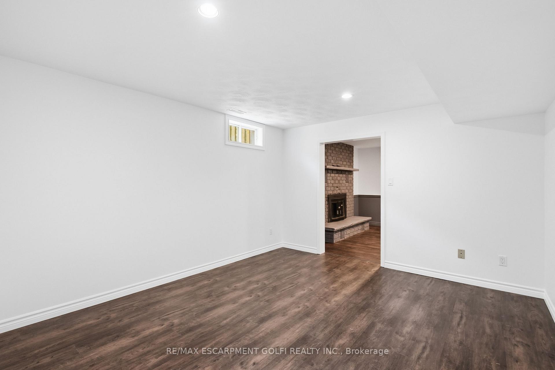 Photo 19 of 42 Fox Run, Brantford, Greenbrier — HOMEH