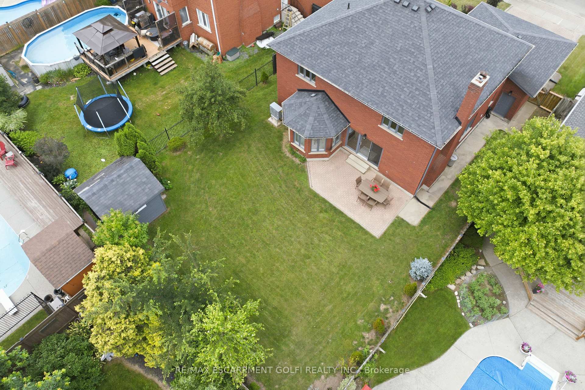 Photo 29 of 42 Fox Run, Brantford, Greenbrier — HOMEH