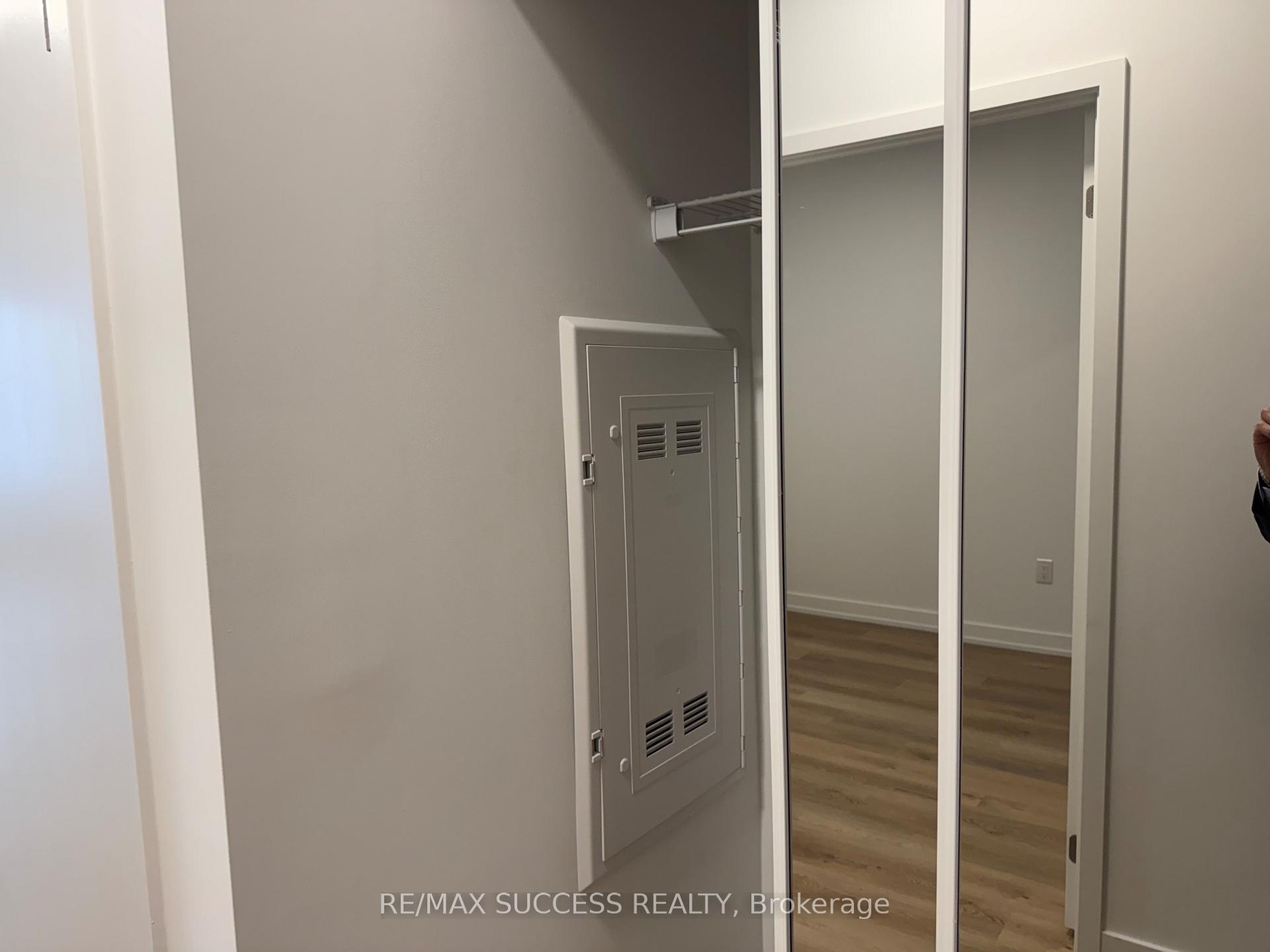 Photo 4 of Unit 1607, 395 Square One Drive, Mississauga, City Centre — HOMEH