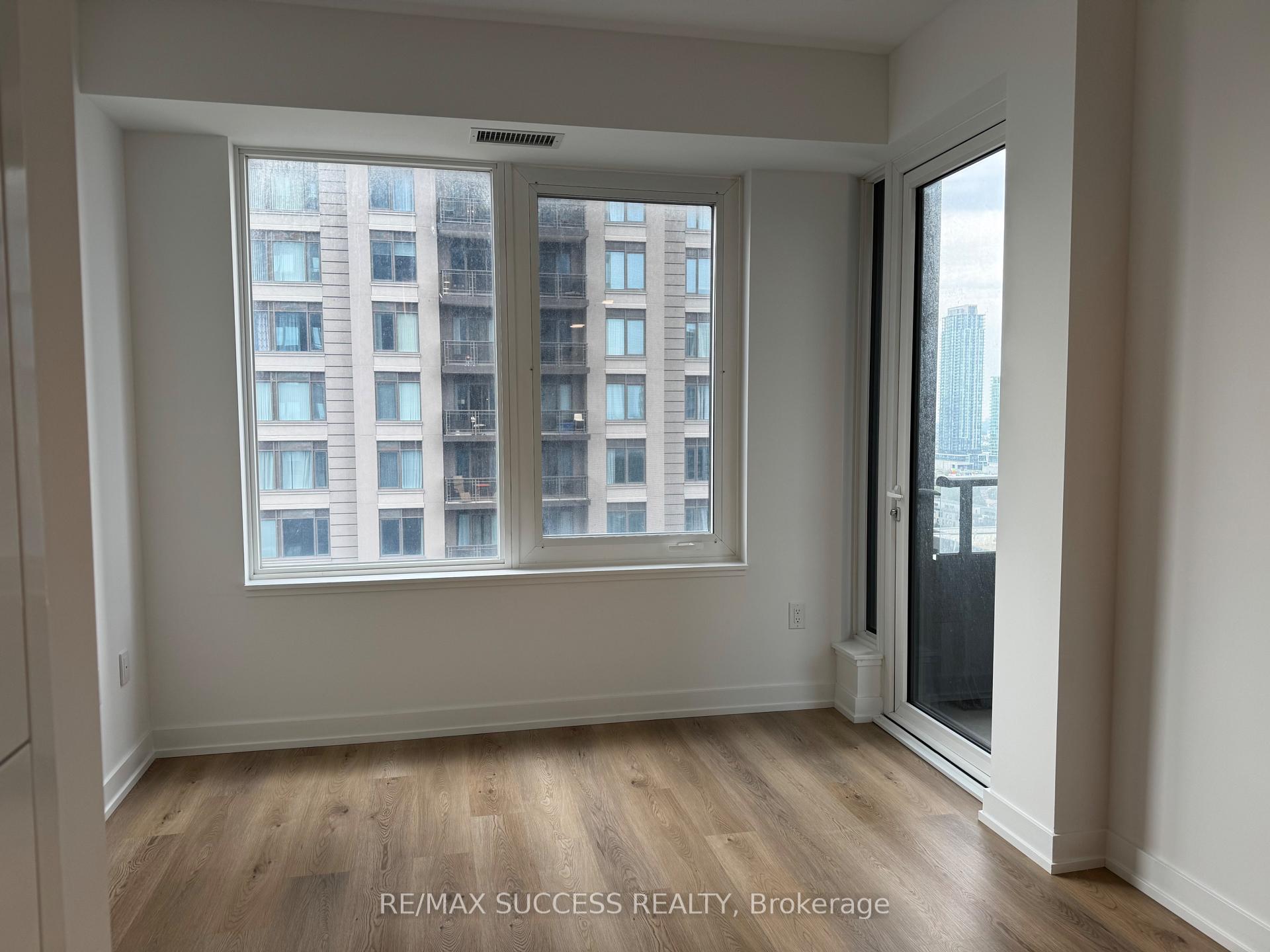 Photo 6 of Unit 1607, 395 Square One Drive, Mississauga, City Centre — HOMEH
