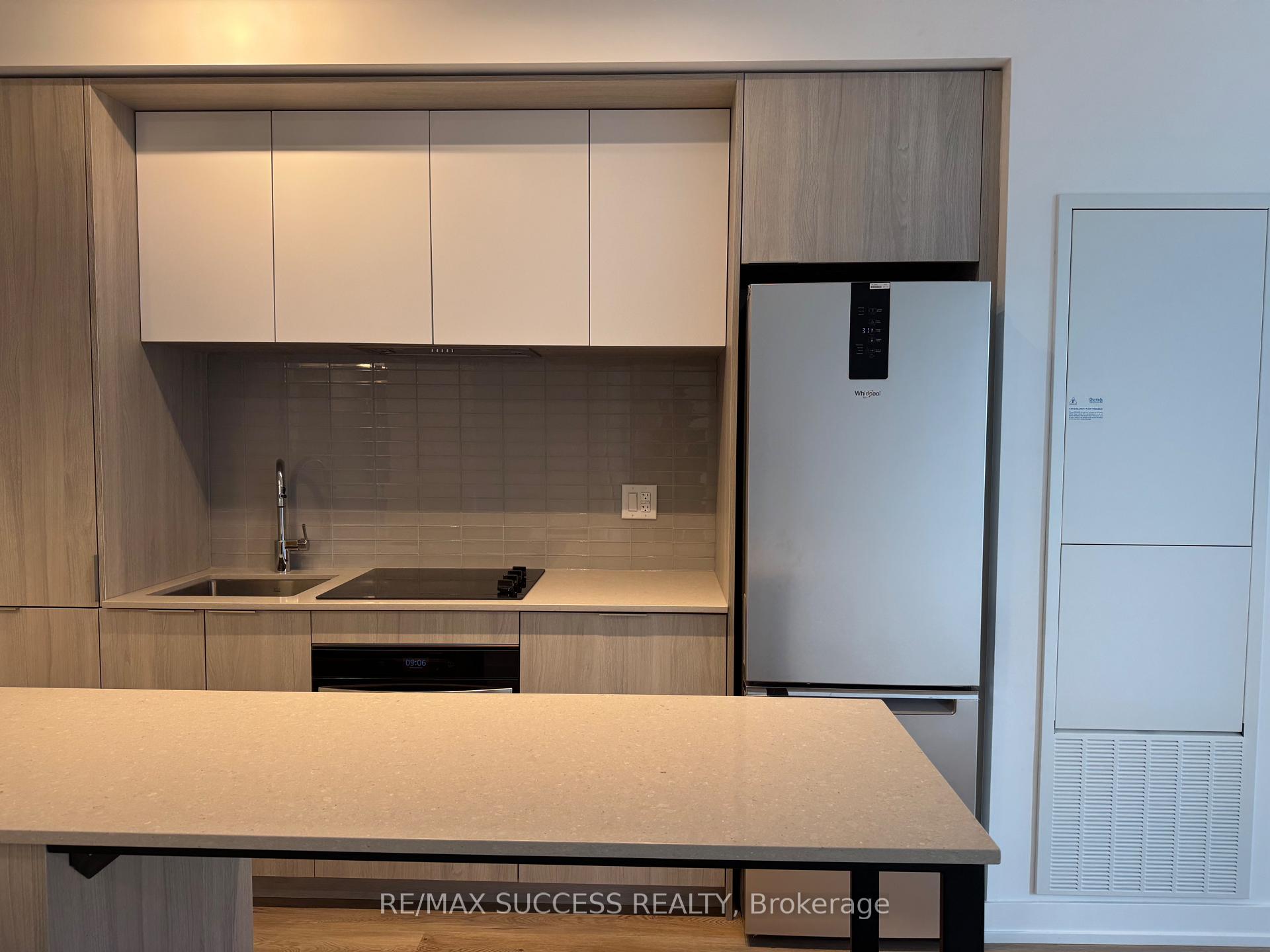 Photo 9 of Unit 1607, 395 Square One Drive, Mississauga, City Centre — HOMEH