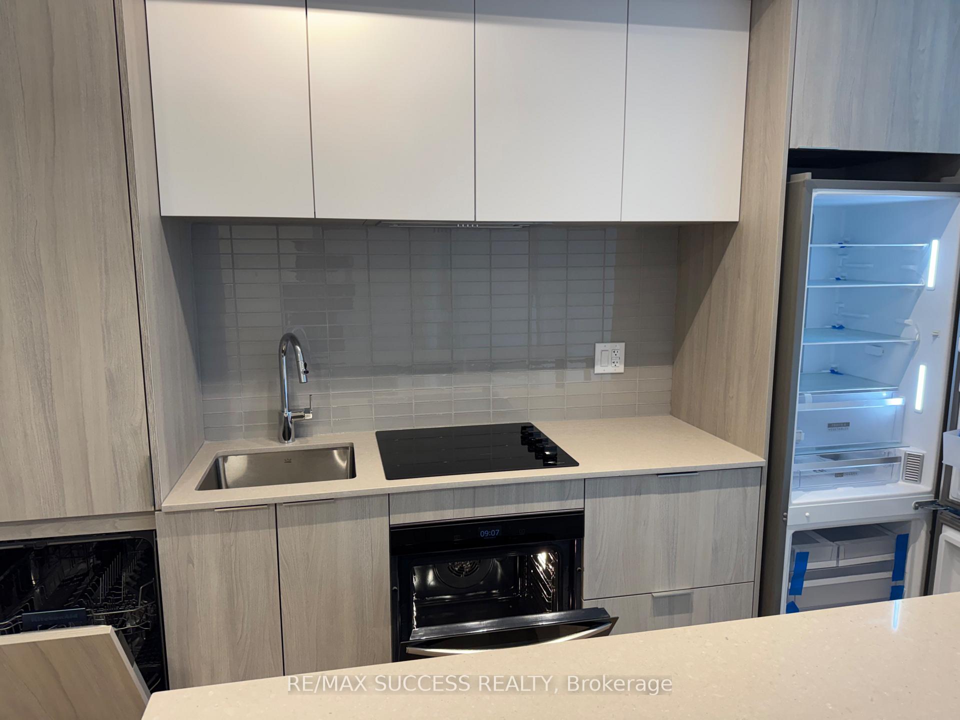 Photo 10 of Unit 1607, 395 Square One Drive, Mississauga, City Centre — HOMEH