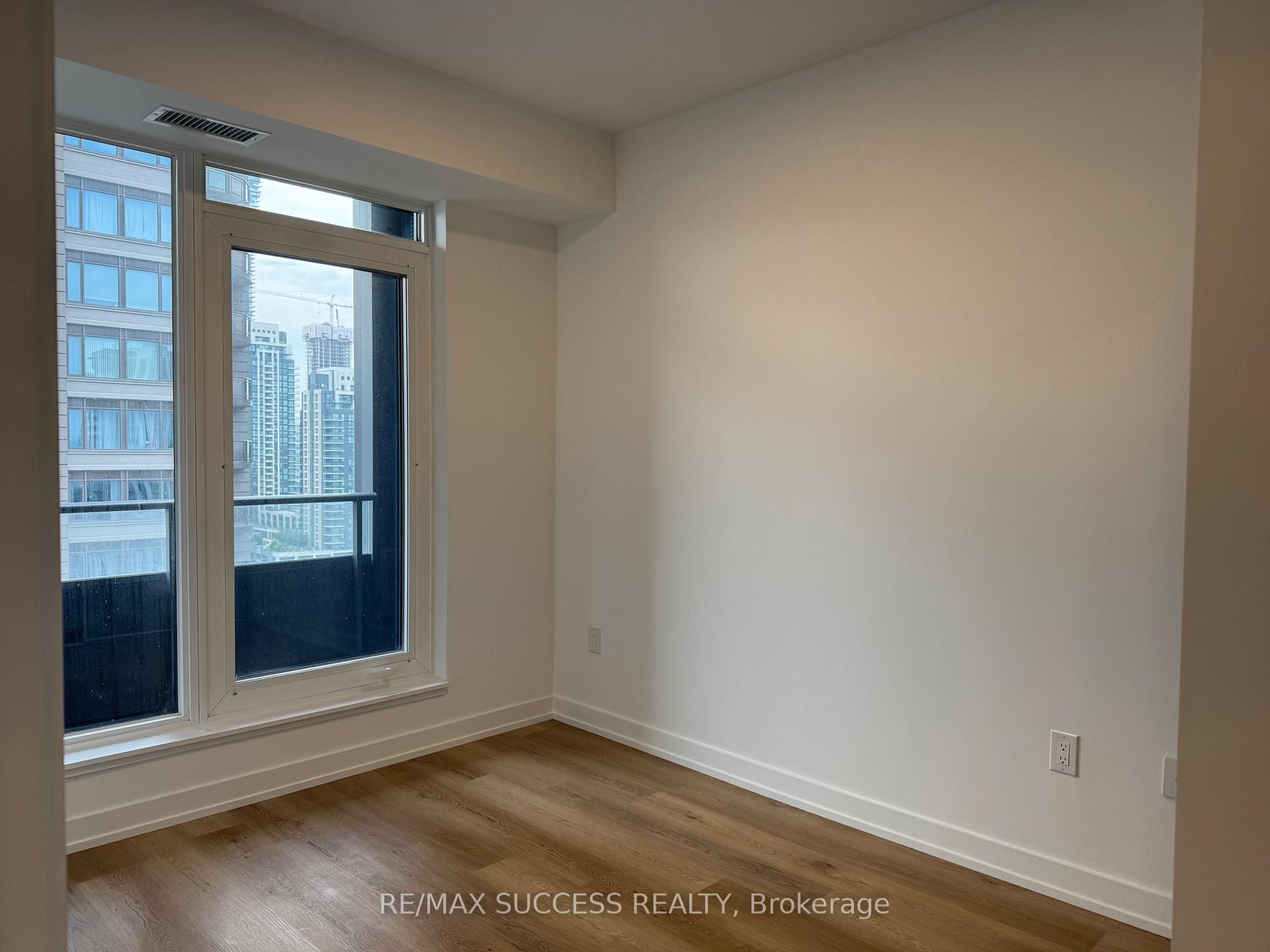 Photo 12 of Unit 1607, 395 Square One Drive, Mississauga, City Centre — HOMEH