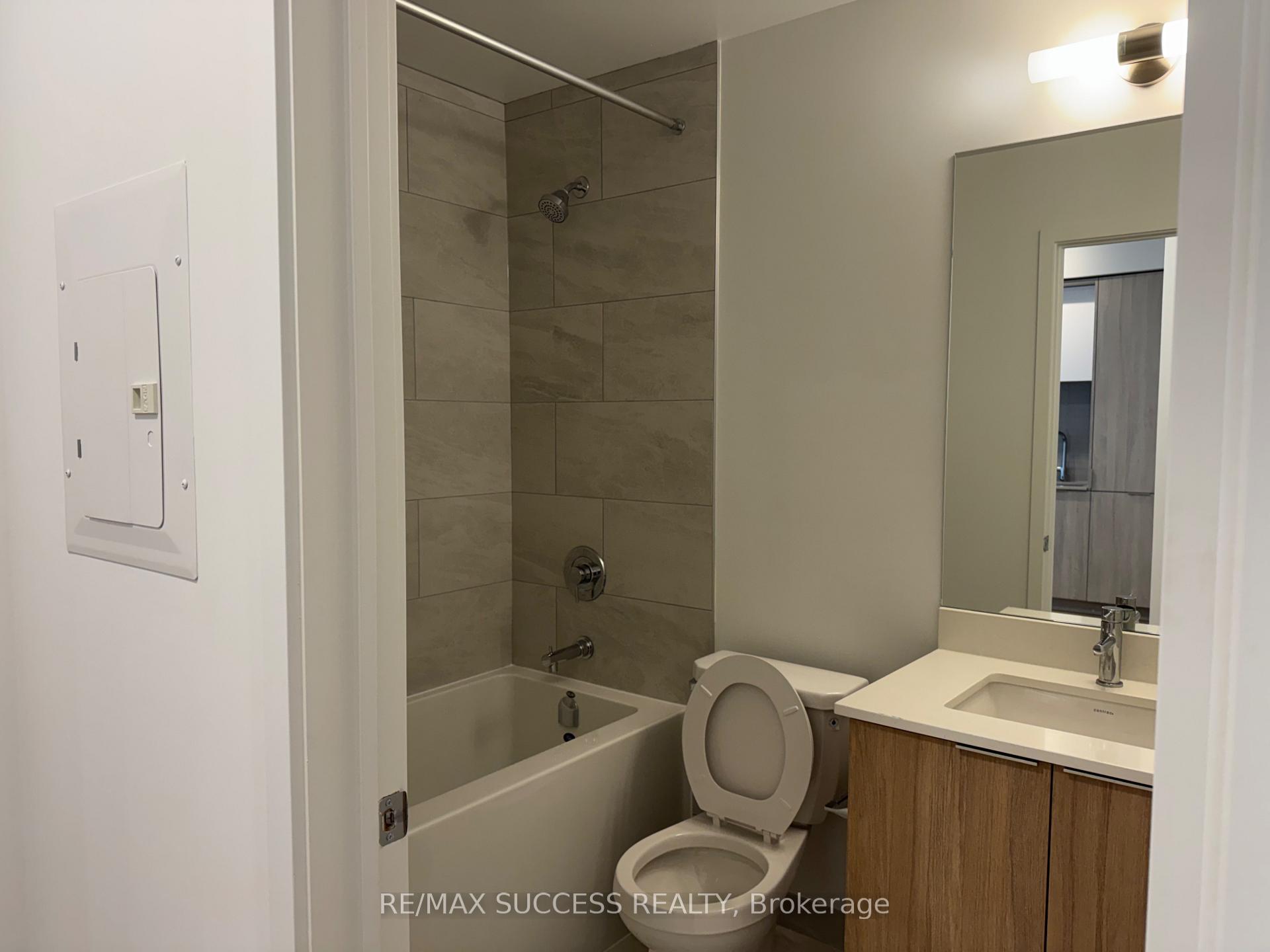 Photo 17 of Unit 1607, 395 Square One Drive, Mississauga, City Centre — HOMEH