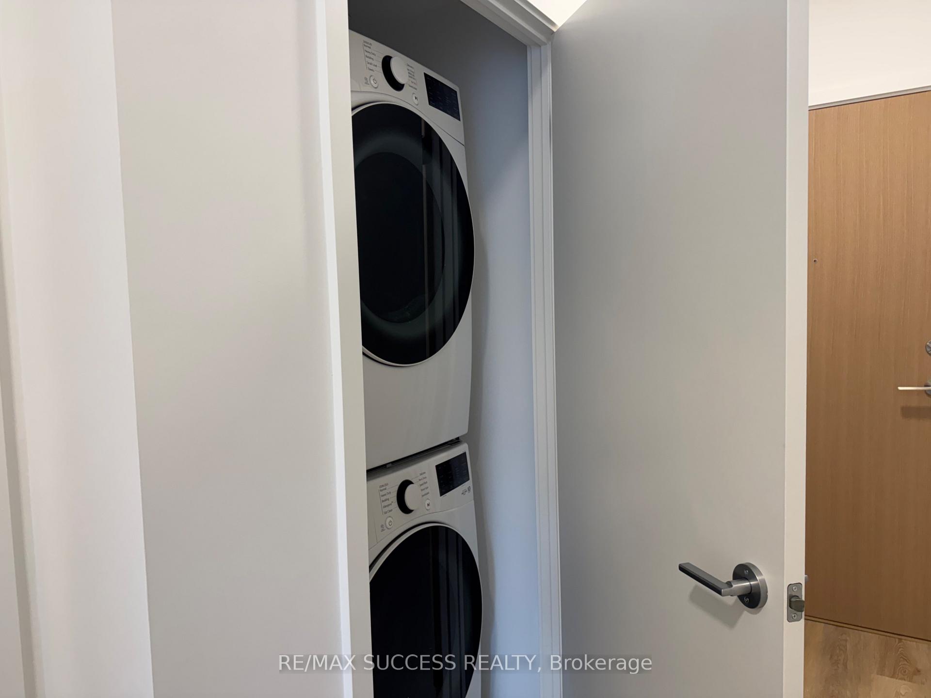 Photo 21 of Unit 1607, 395 Square One Drive, Mississauga, City Centre — HOMEH