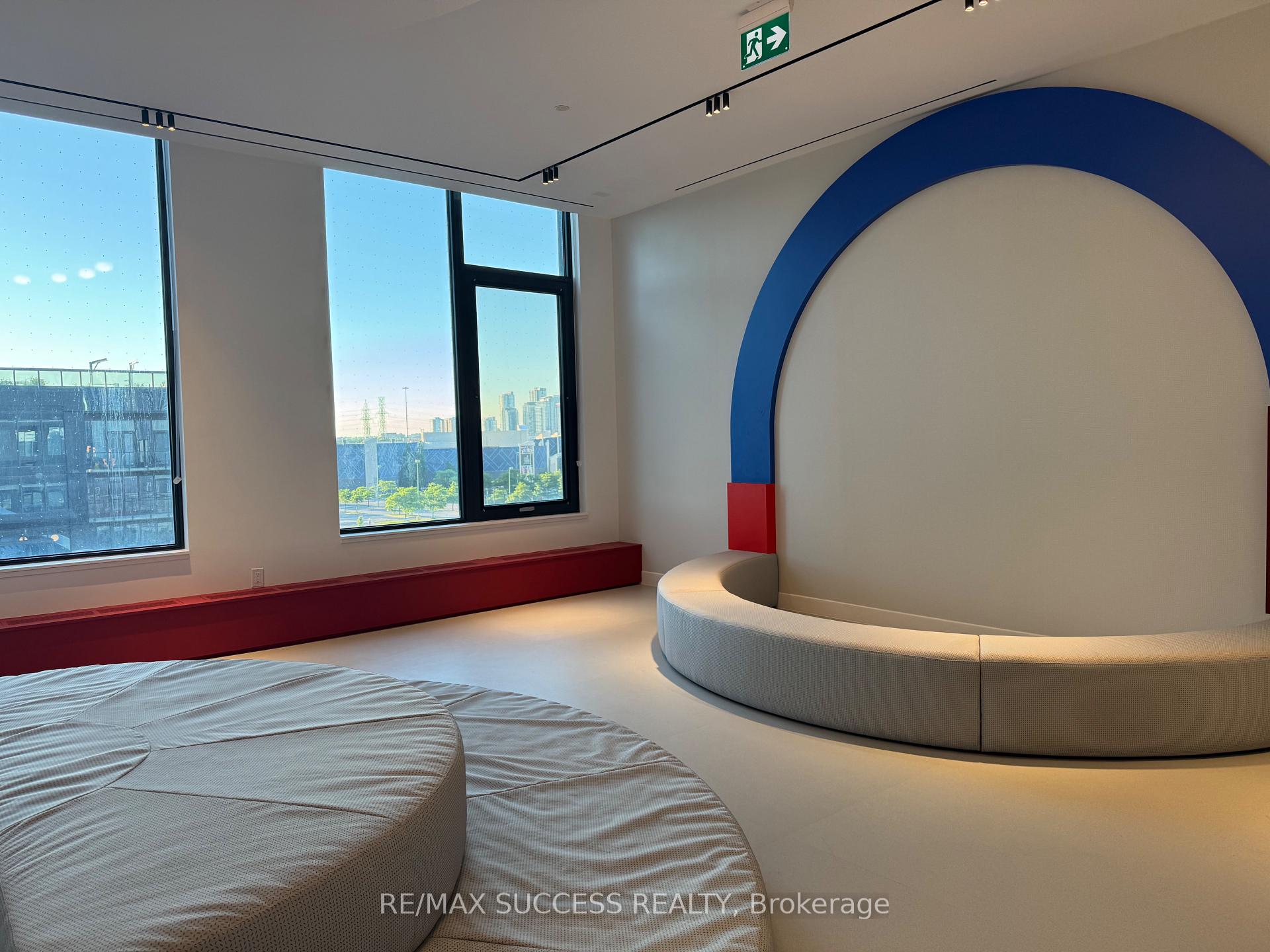 Photo 33 of Unit 1607, 395 Square One Drive, Mississauga, City Centre — HOMEH