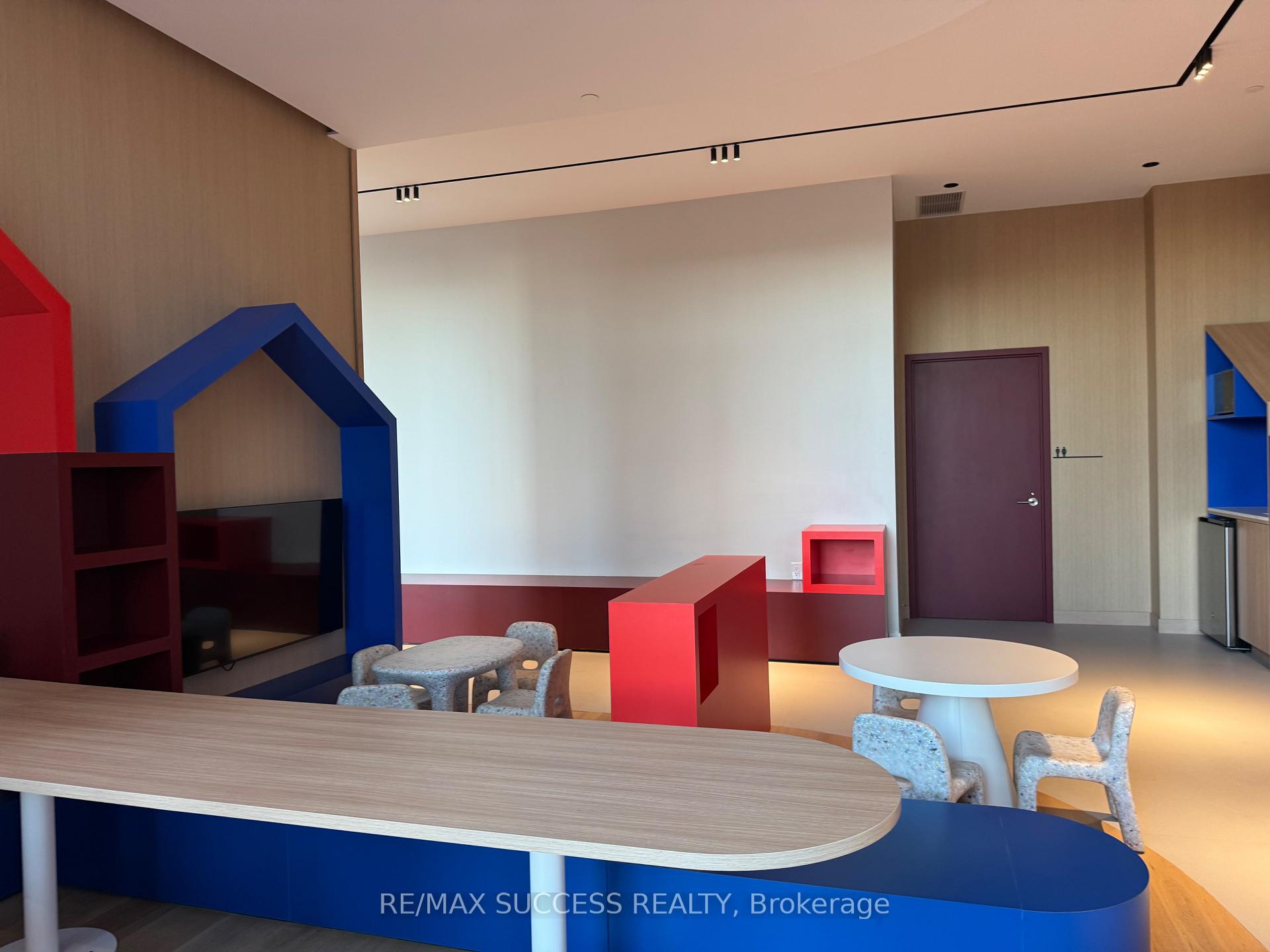 Photo 36 of Unit 1607, 395 Square One Drive, Mississauga, City Centre — HOMEH