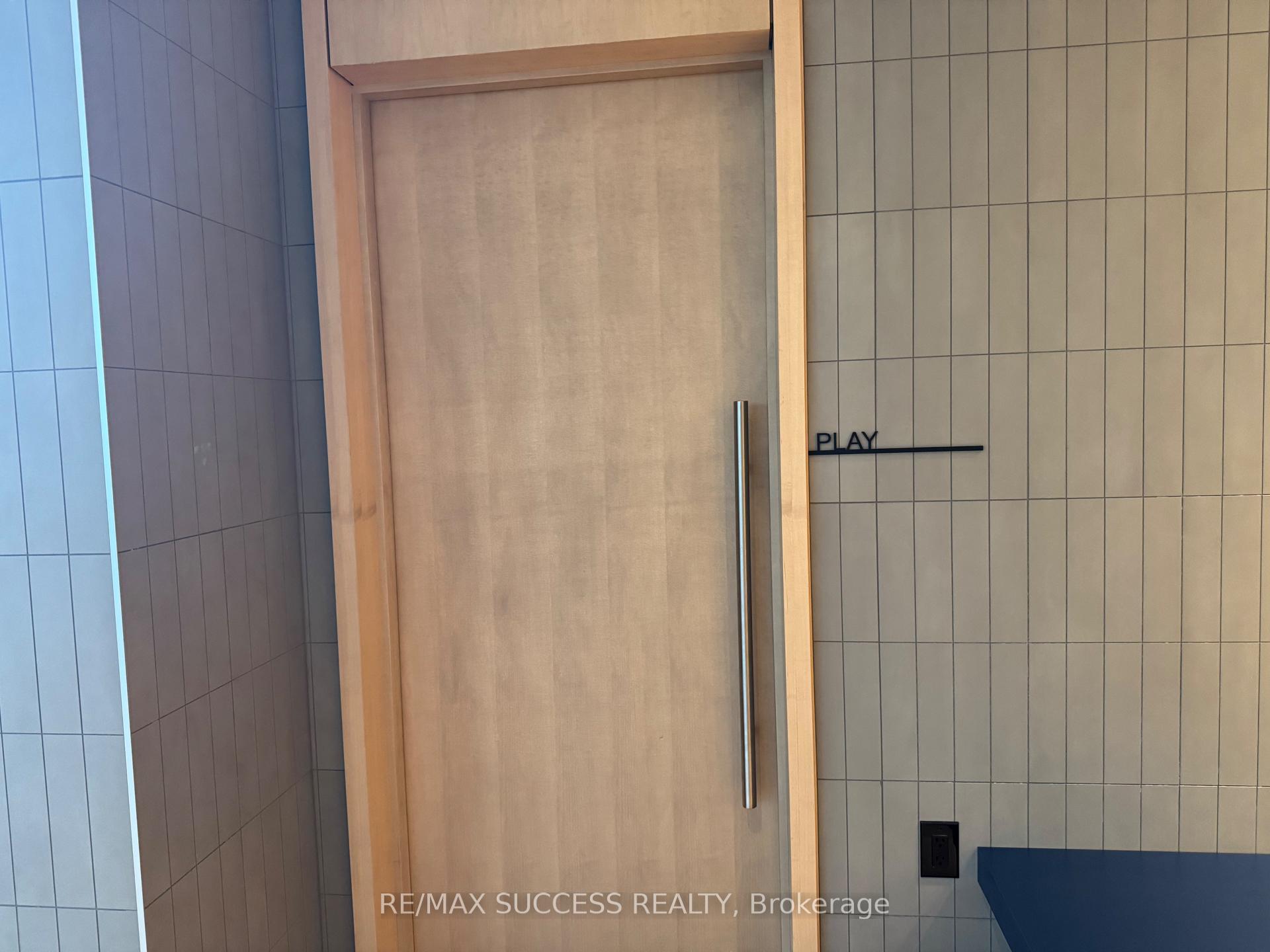 Photo 37 of Unit 1607, 395 Square One Drive, Mississauga, City Centre — HOMEH