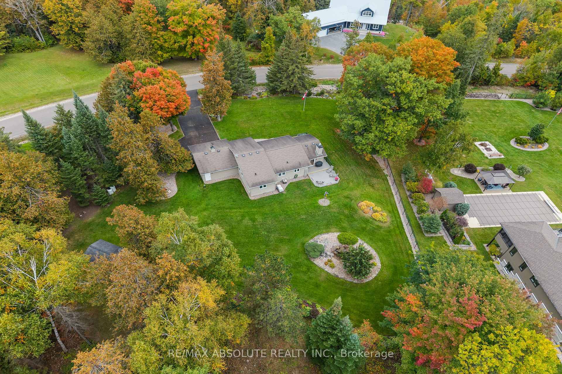Photo 35 of 71 Toner Road, McNab/Braeside, Mcnab/Braeside Twps — HOMEH