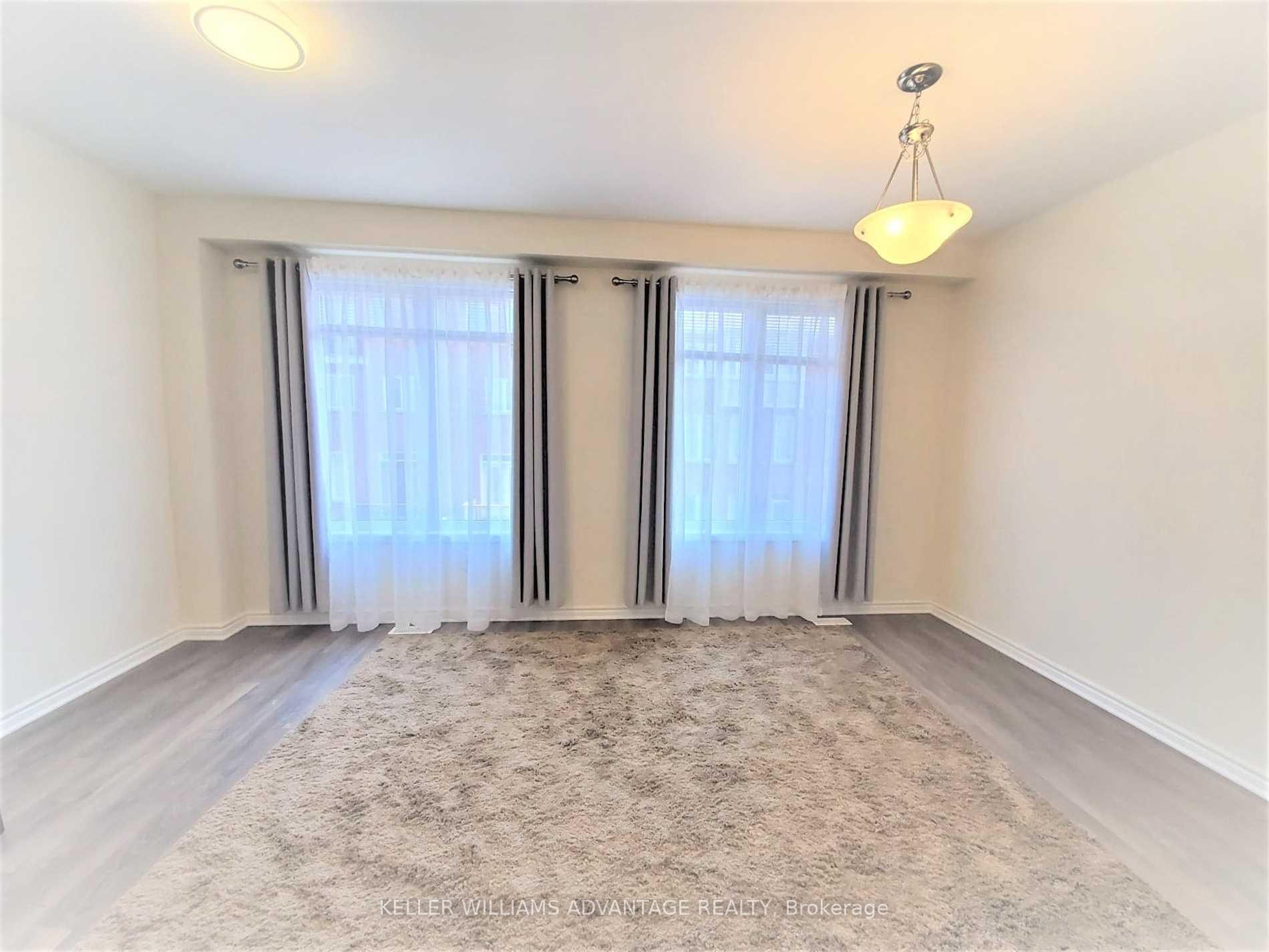 Photo 9 of 45 Fusilier Drive, Scarborough, Clairlea-Birchmount — HOMEH