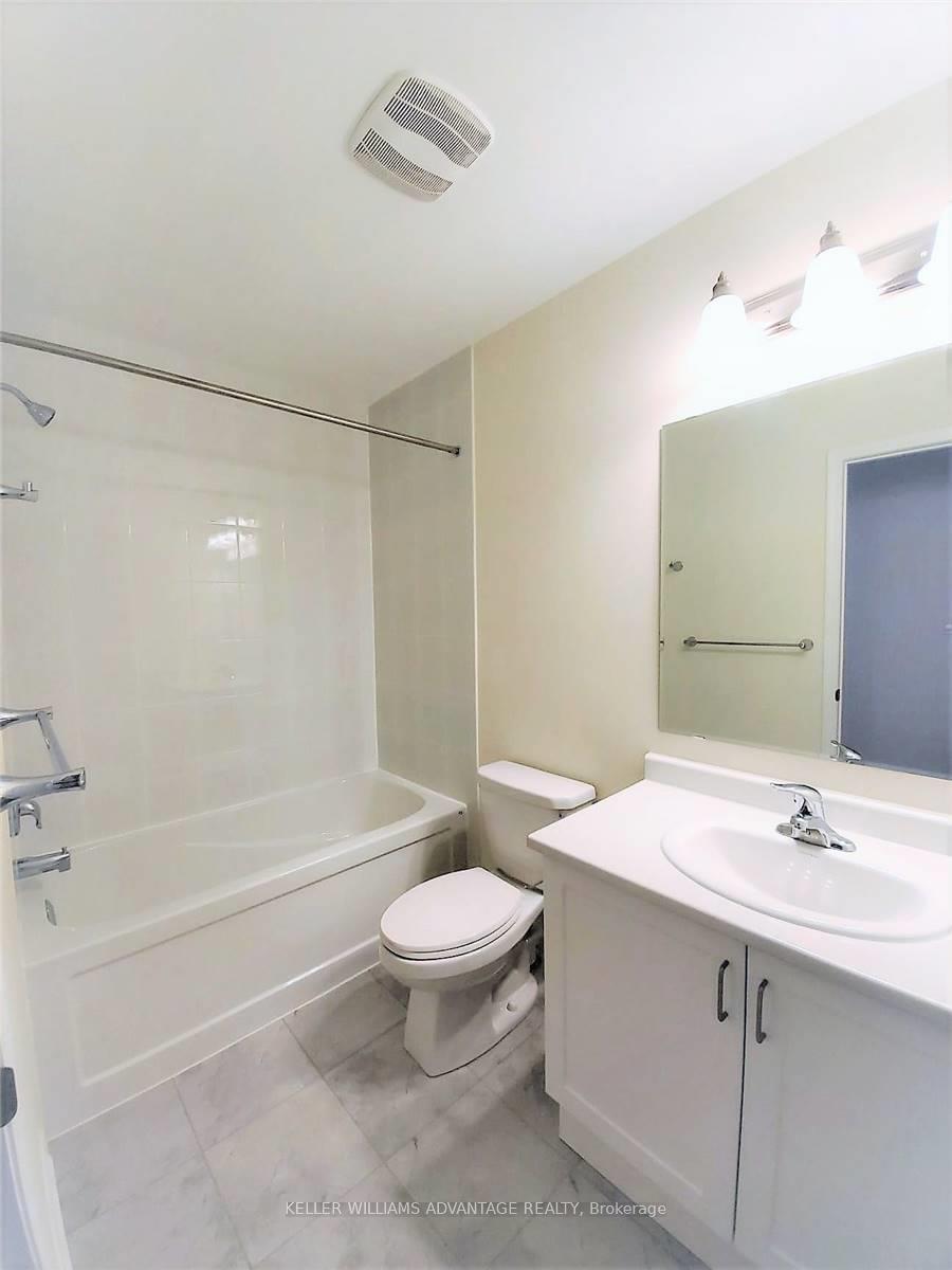 Photo 15 of 45 Fusilier Drive, Scarborough, Clairlea-Birchmount — HOMEH