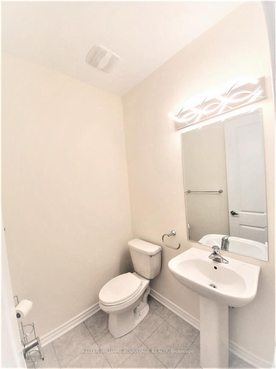 Photo 16 of 45 Fusilier Drive, Scarborough, Clairlea-Birchmount — HOMEH